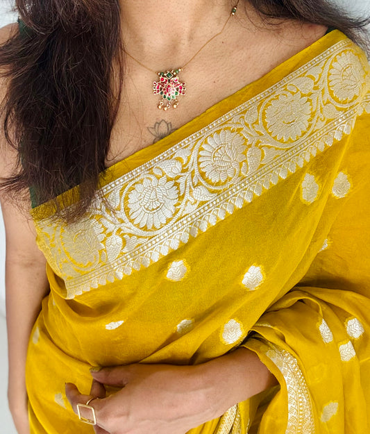 Invisible chain with ruby and green pendant - YCAGNP261