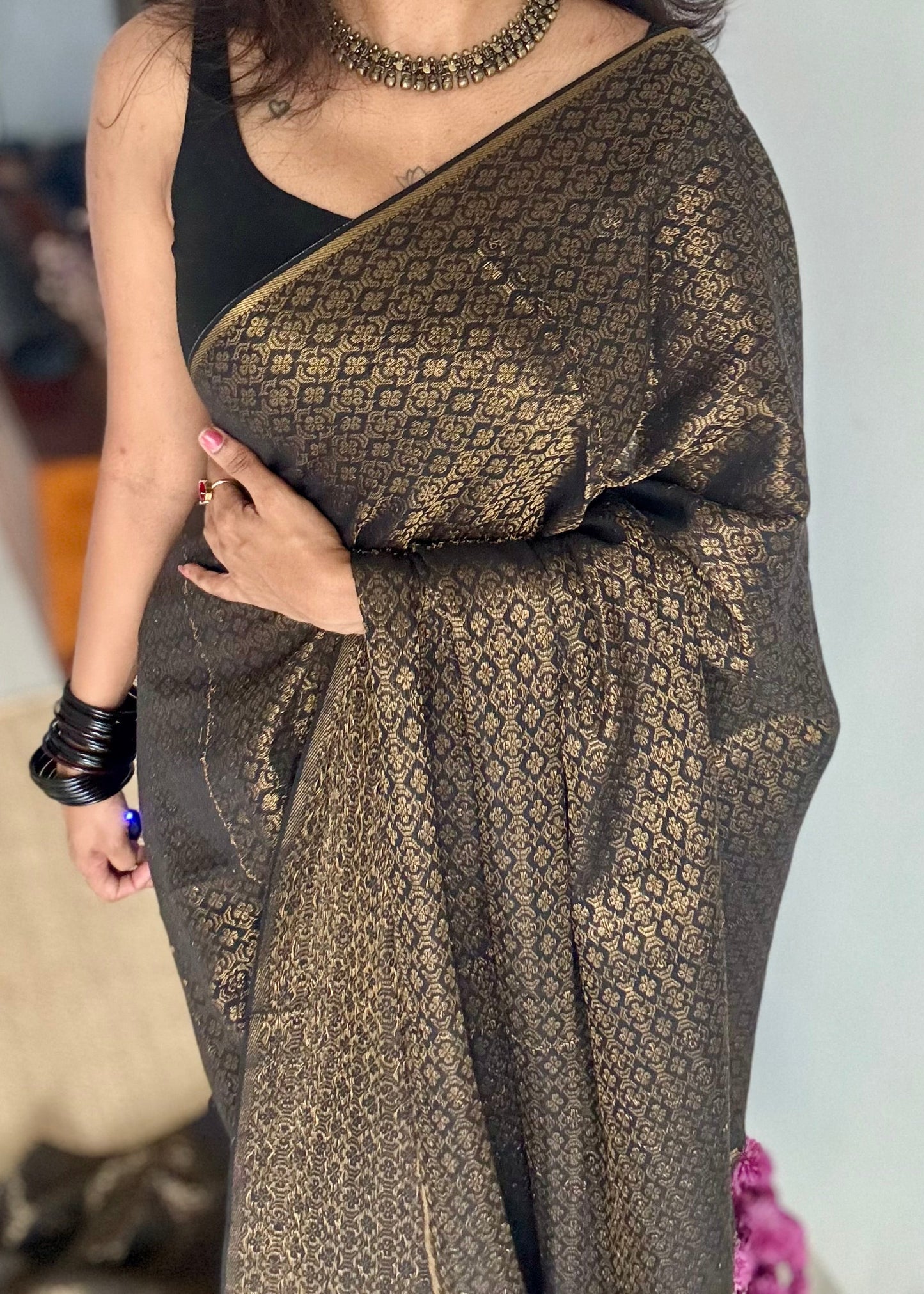 Black and gold brocade pattern in mul - YCBCFEJUBM12