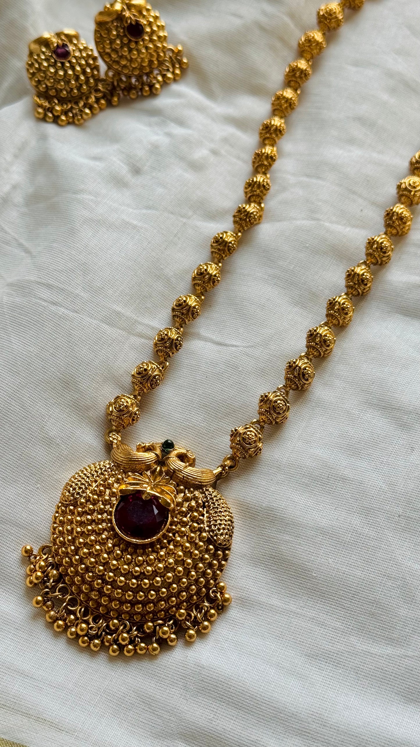 Long neckpiece with red stone pendant, statement piece, with earrings - YCGPNP723