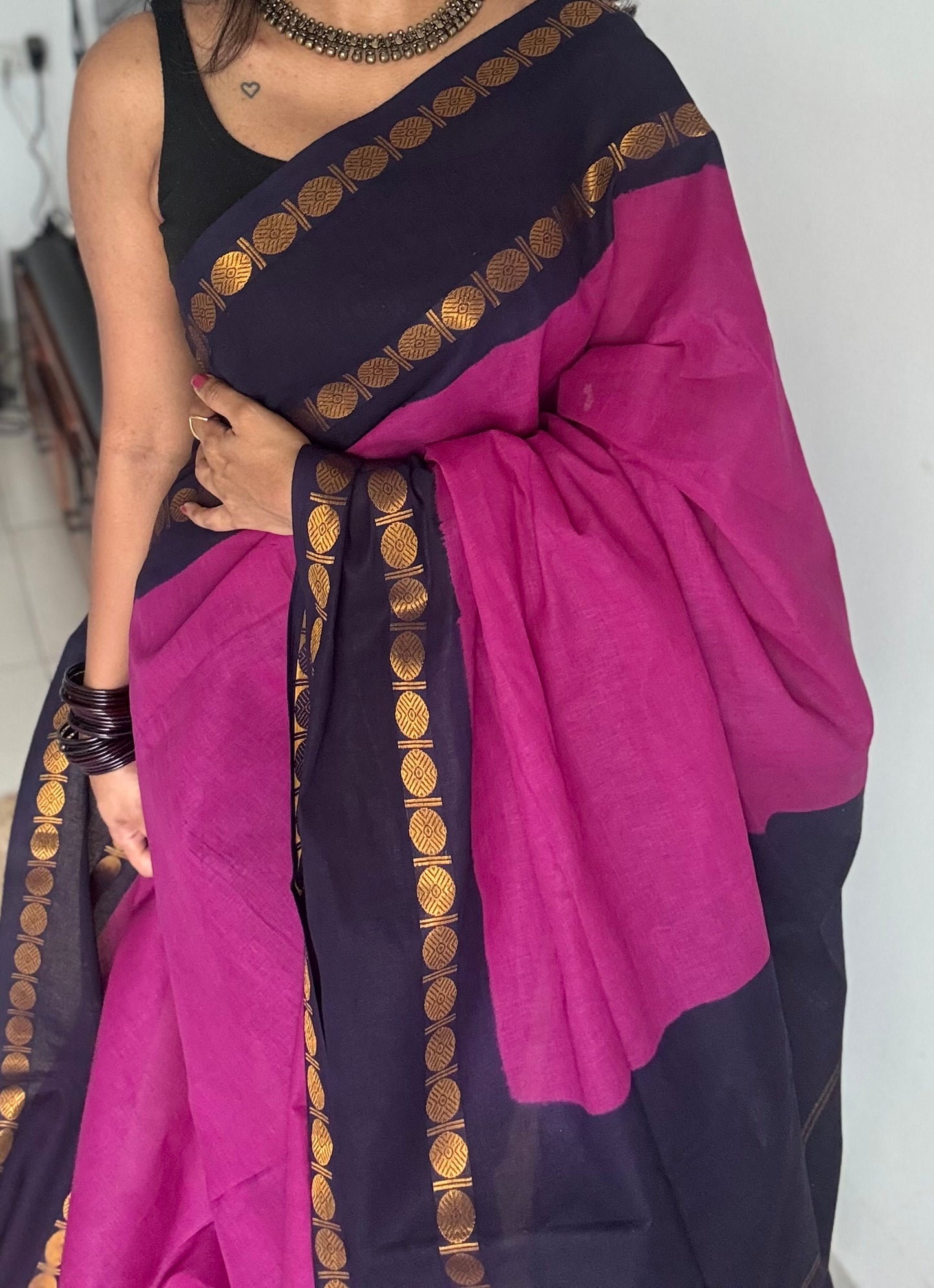 Purple pink with dark blue sungudi, kattuchayam dyed, madurai cotton - YCCOTNOCSC15