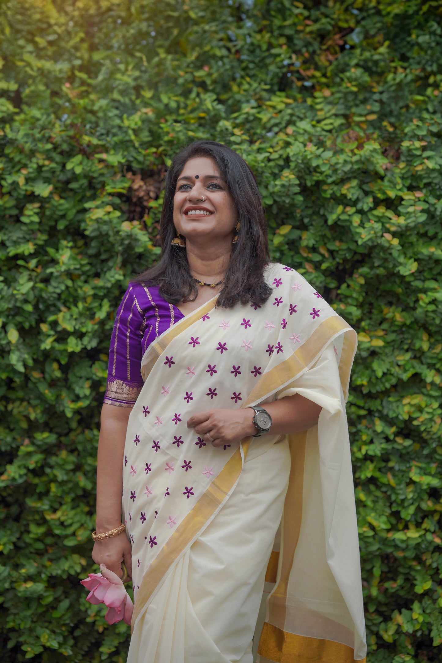 Anjana : Delicate purple and light pink flowers embroidered in soft Kerala cotton - YCONKCE156