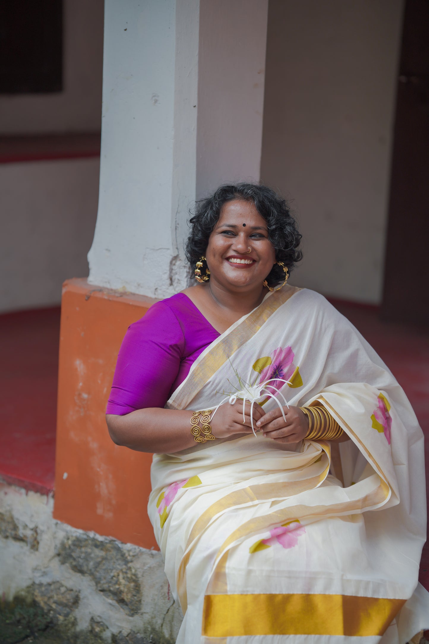 Deepa : Ivory and gold, with purple hibiscus flowers, Kerala cotton - YCONKCE131