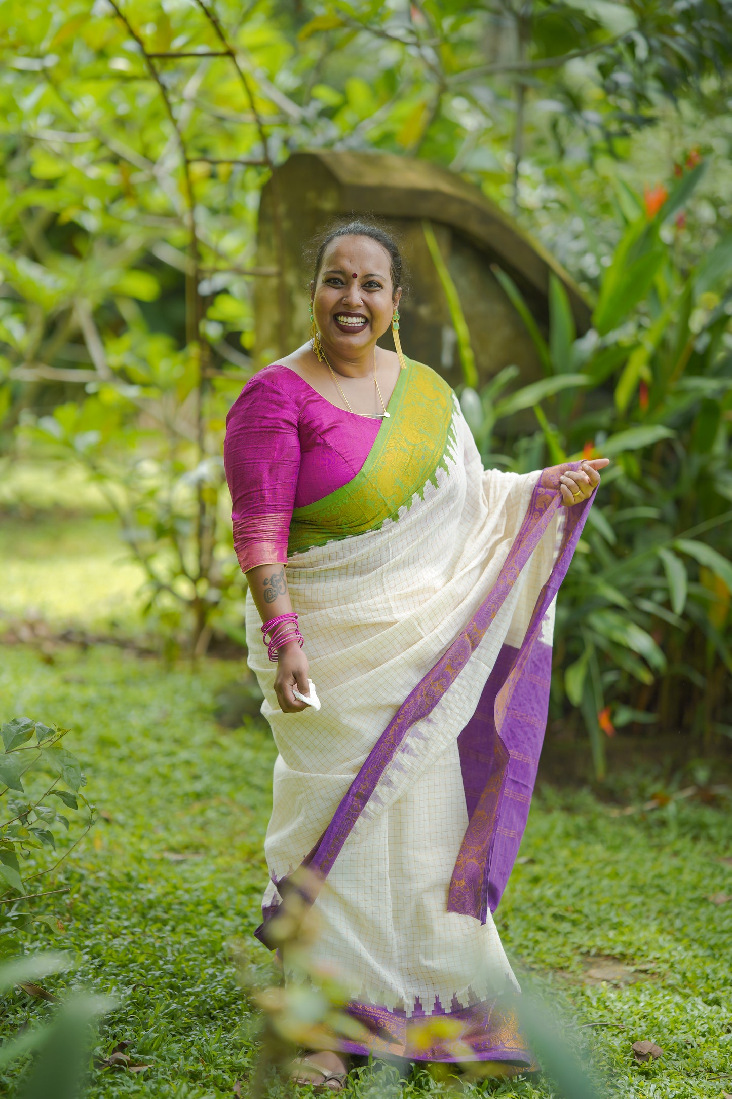 Apurva : Sungudi cotton checks, ivory gold base, green and purple dual tone border, soft cotton - YCONCOTN205