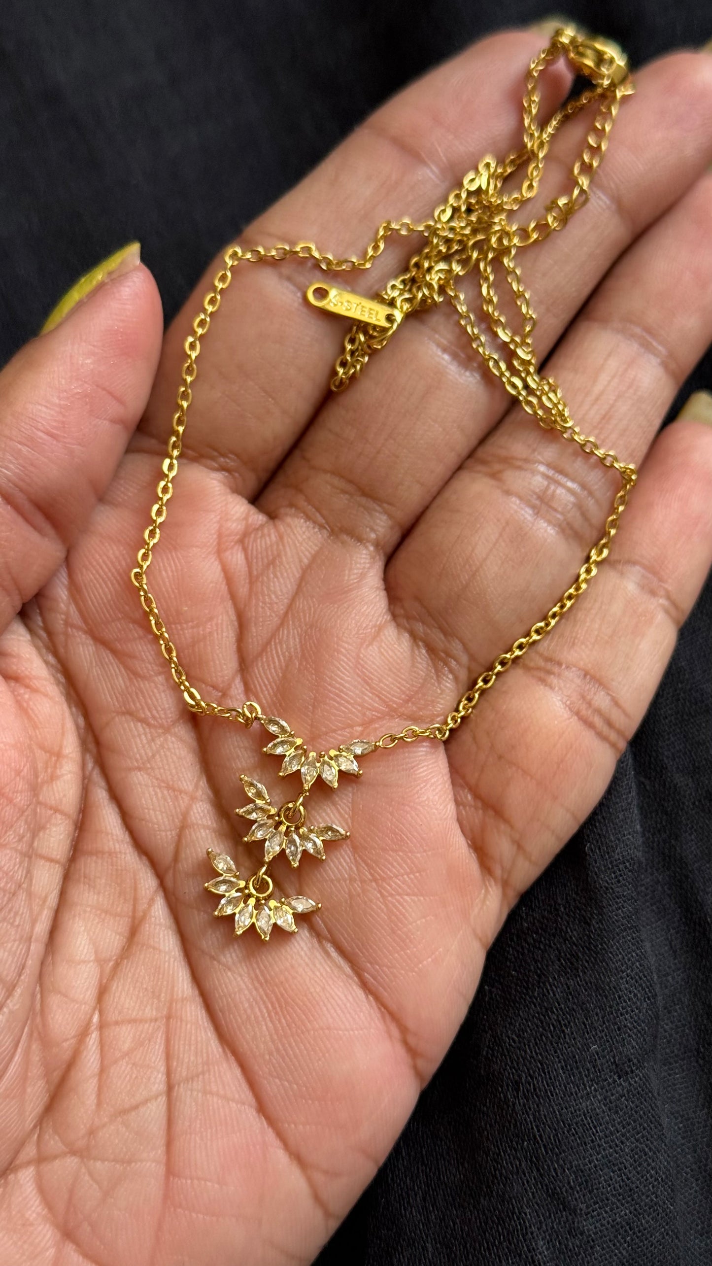 Gold plated chain, three layered petal pendant - YCGPC257