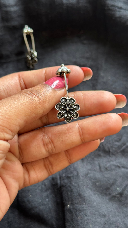 Bugadi clip-on (non pierced), oxidised silver - YCOSEBU521