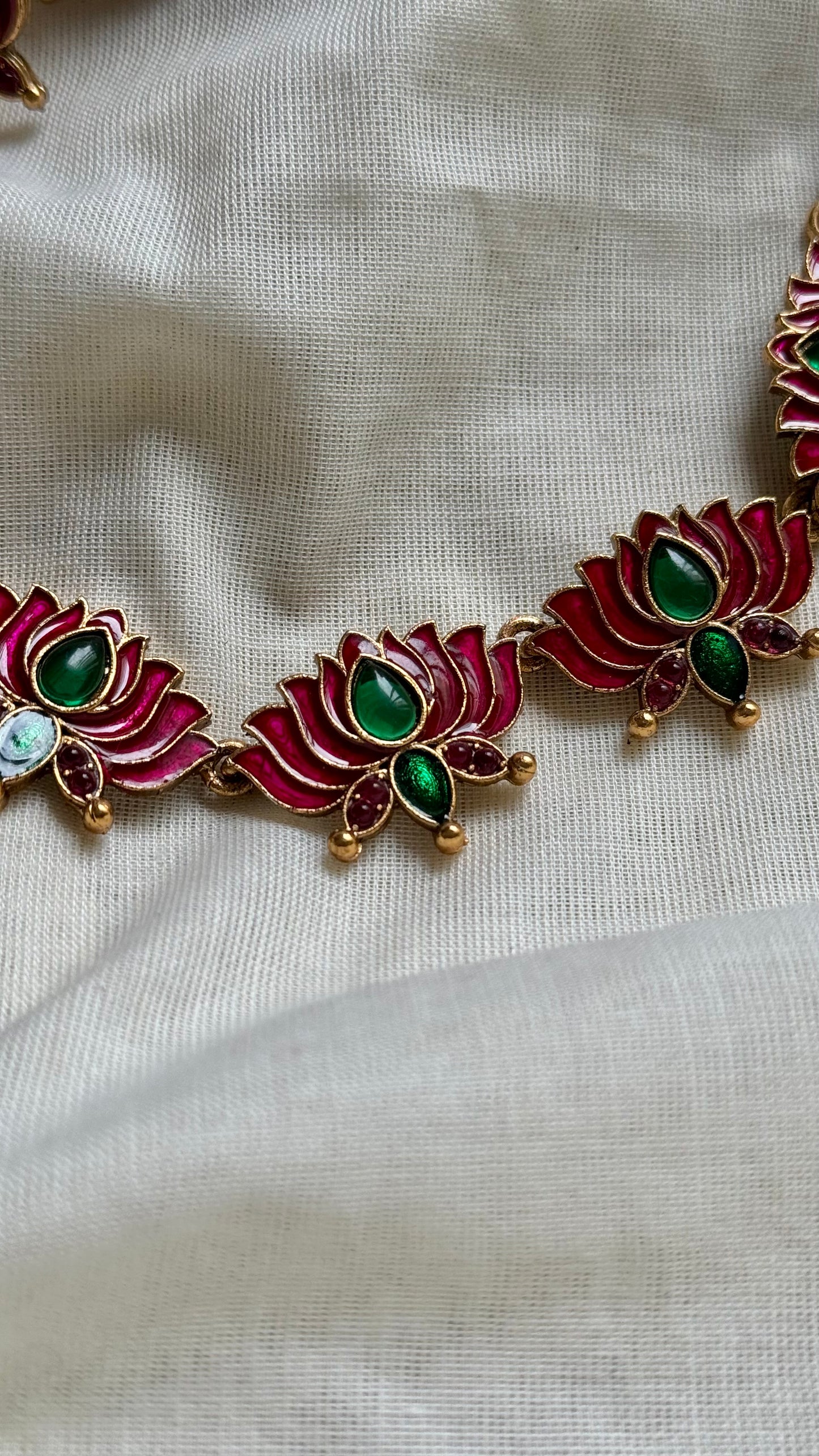Rani pink and green lotus, with earrings - YCAGC131