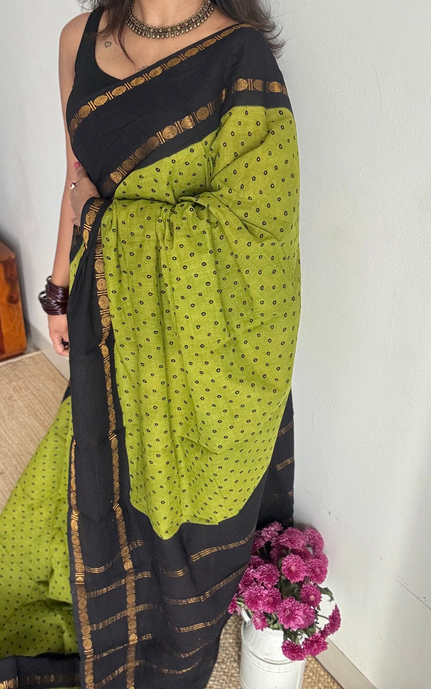 Green with black, sungudi motif and rudraksham border, madurai soft cotton - YCCOTNAUSC03