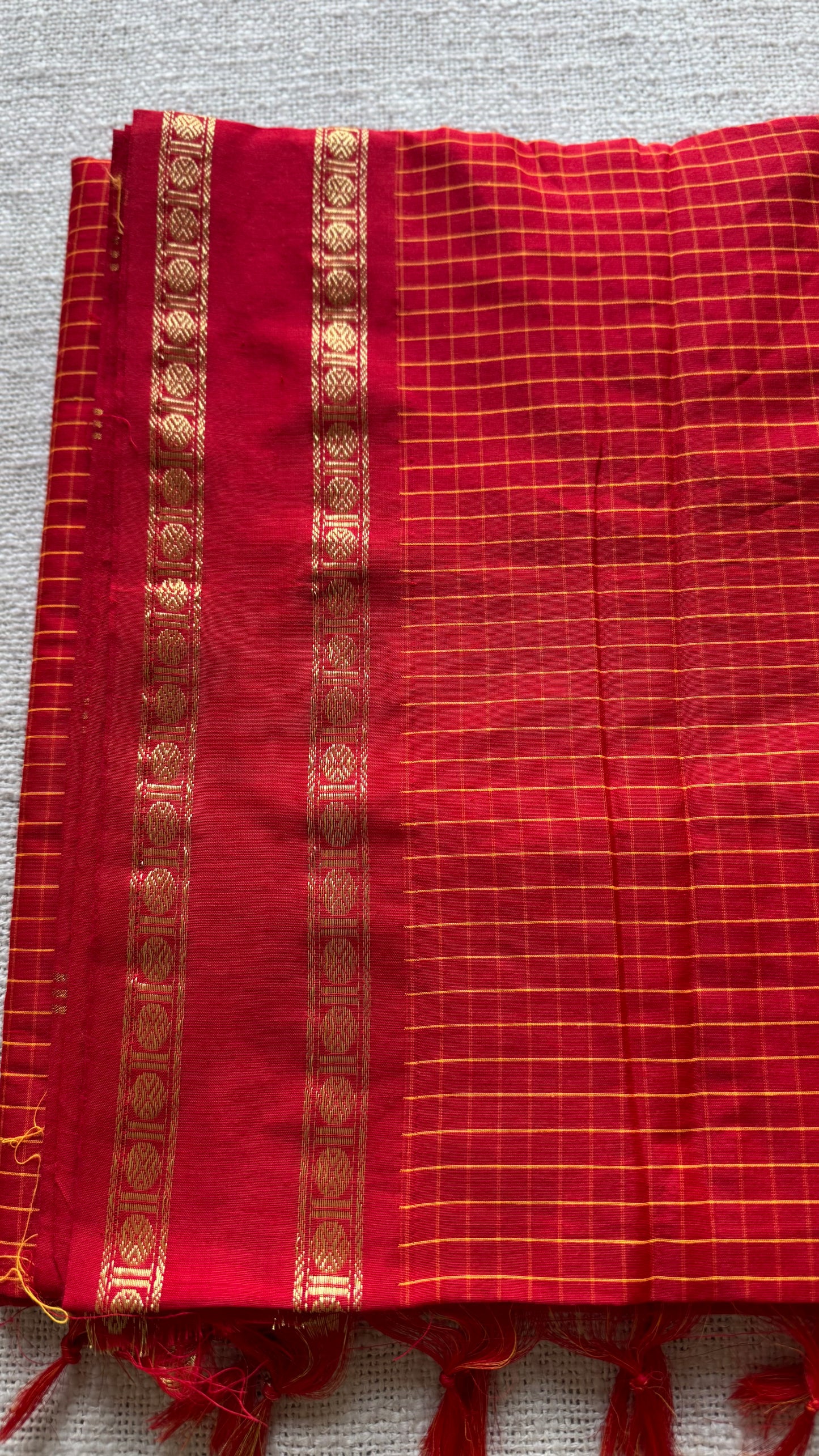 Red, arani checks, cotton silk - YCCOTNOCAR06