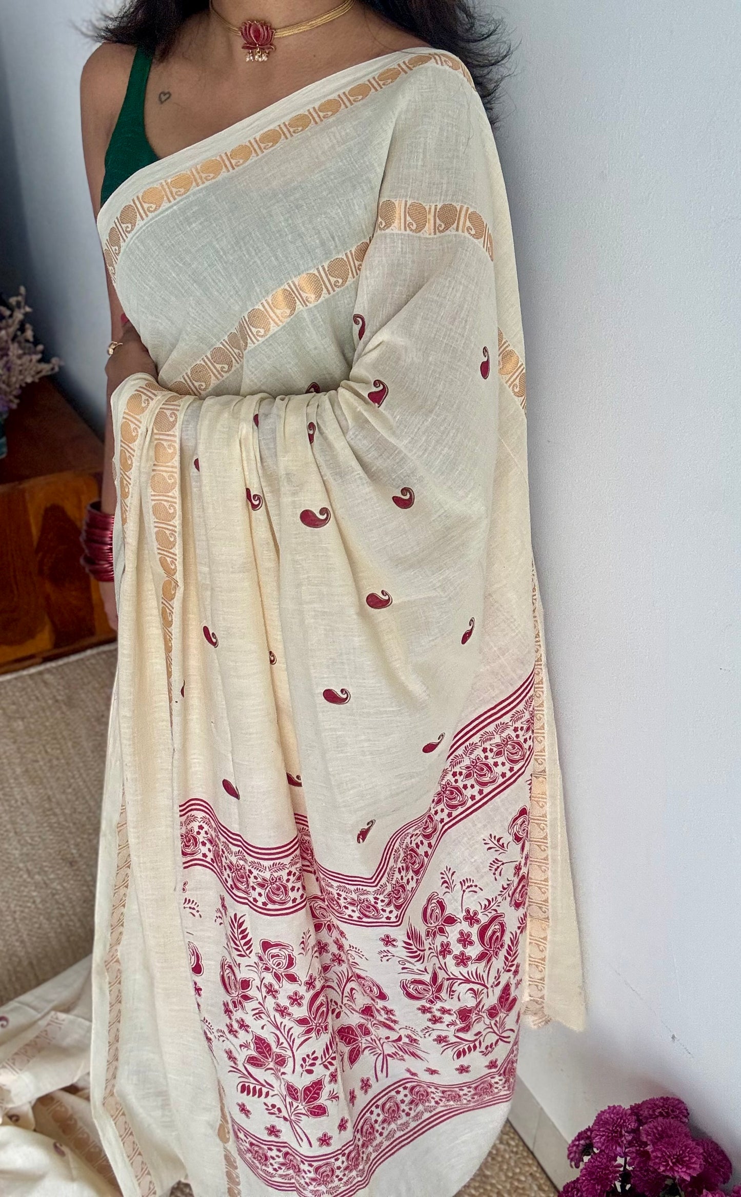 Ivory and Gold with paisley motif block printed buttas, zari border, soft Madurai cotton - YCON25MC268