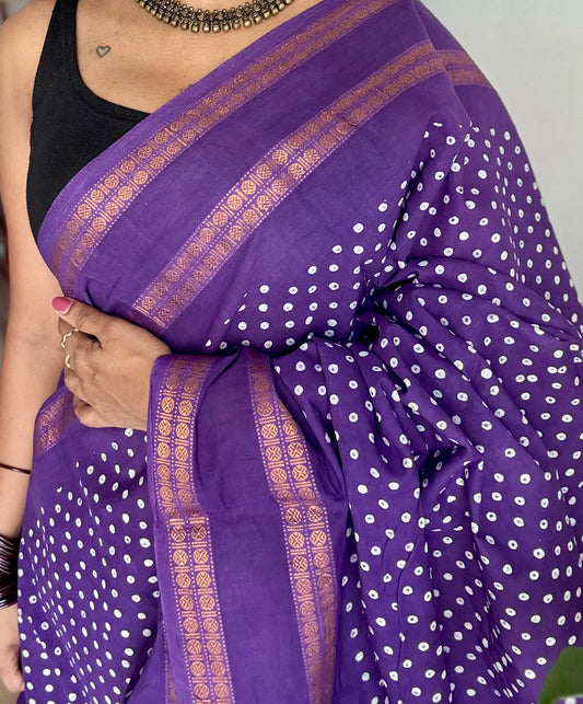 Purple, wax dot printed sungudi, kattuchayam dyed madurai cotton - YCCOTNMSAP156