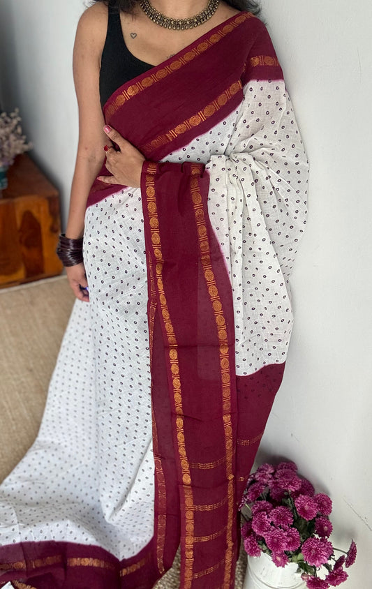 White with maroon sungudi motif and rudraksham border, madurai soft cotton - YCCOTNAUSC01