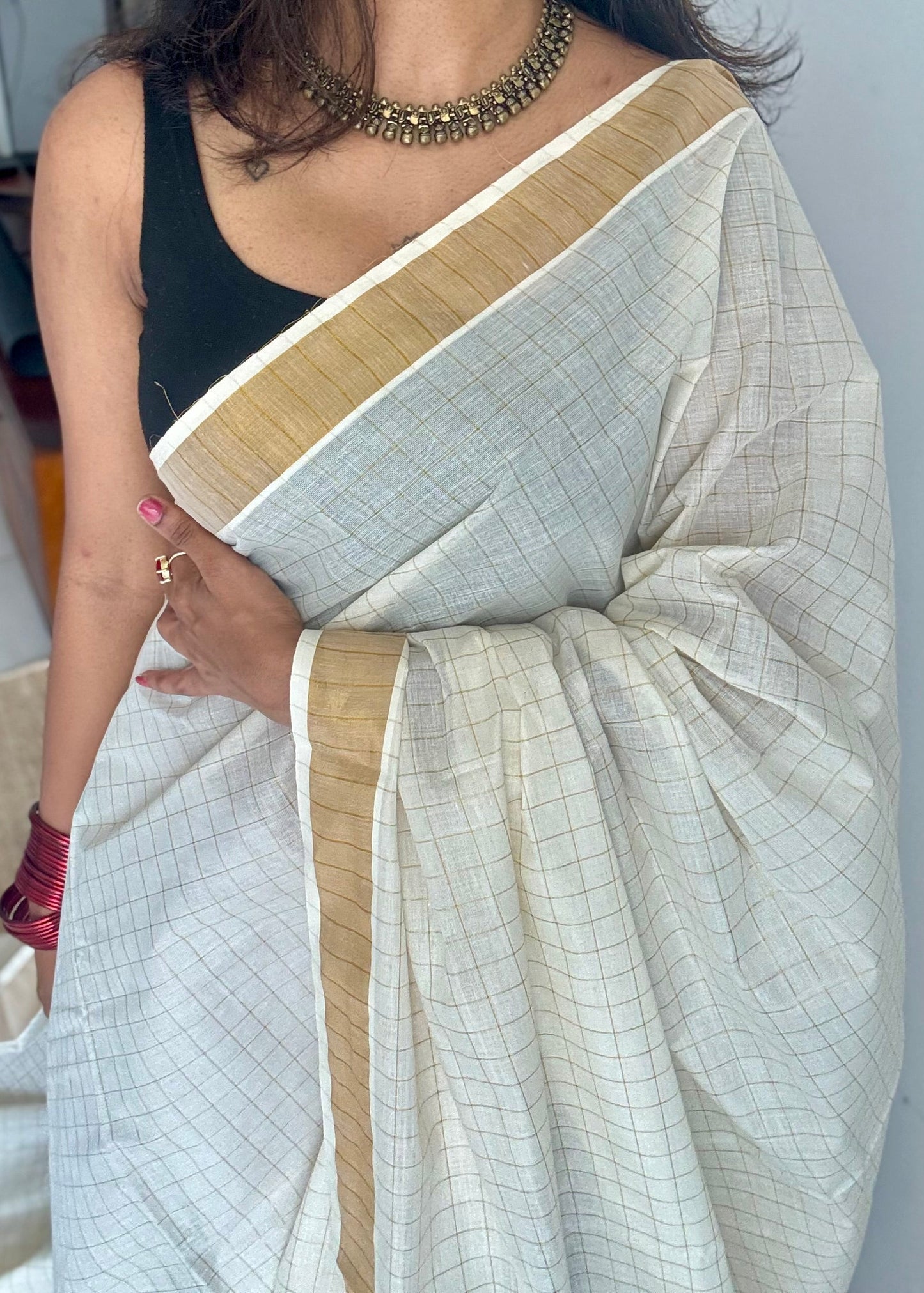 Ivory and gold checks, kerala soft cotton - YCON25MC269
