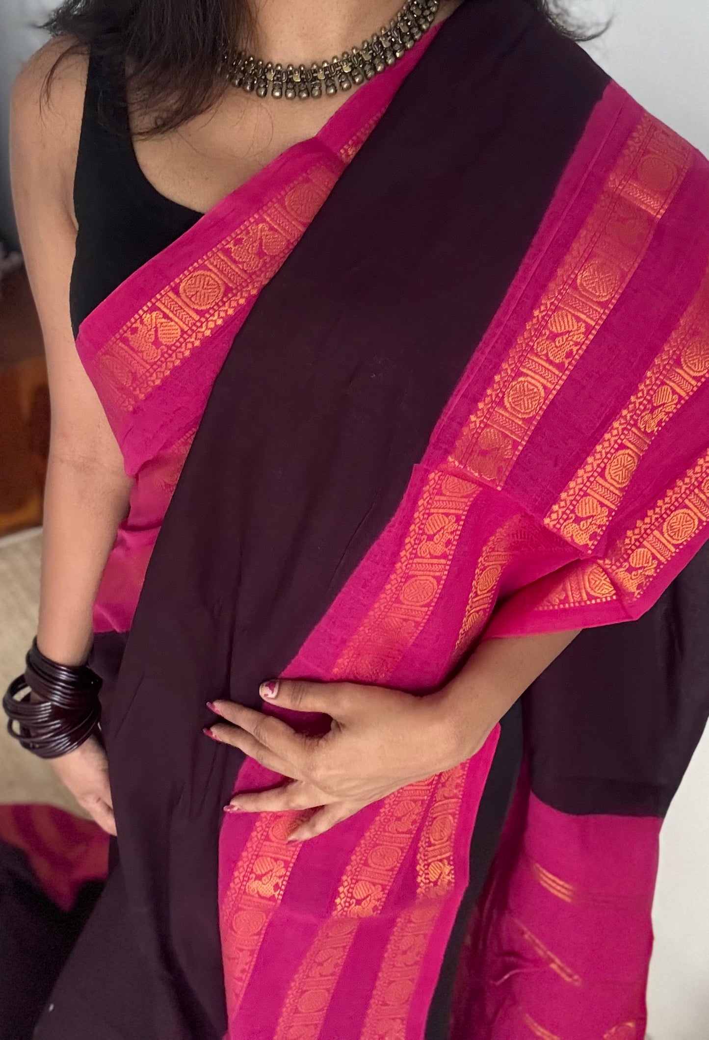 Wine with hot pink border, peacock and rudraksham motif, madurai soft cotton - YCCOTNJUSC03