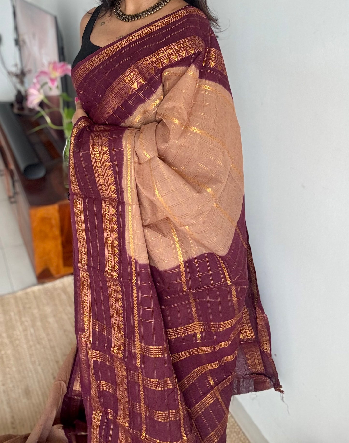 Light brown with maroon, Adayar checks with velthaari pattern, madurai cotton - YCCOTNOCSC07