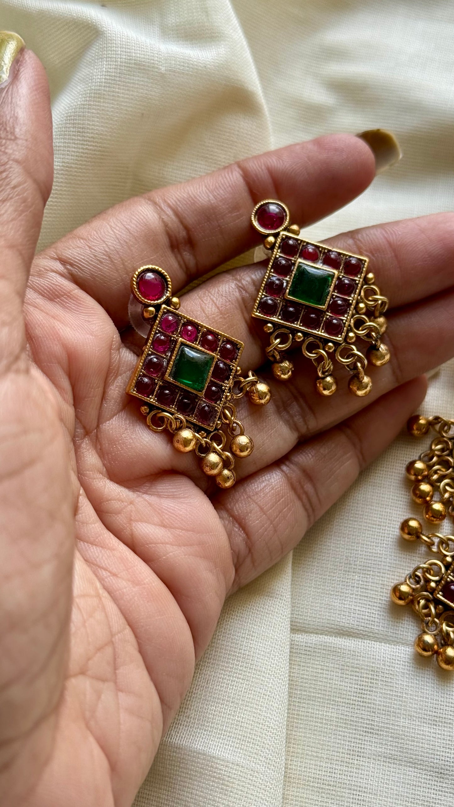 Antique gold multipendants, ruby and green stones with earrings - YCAGNP269