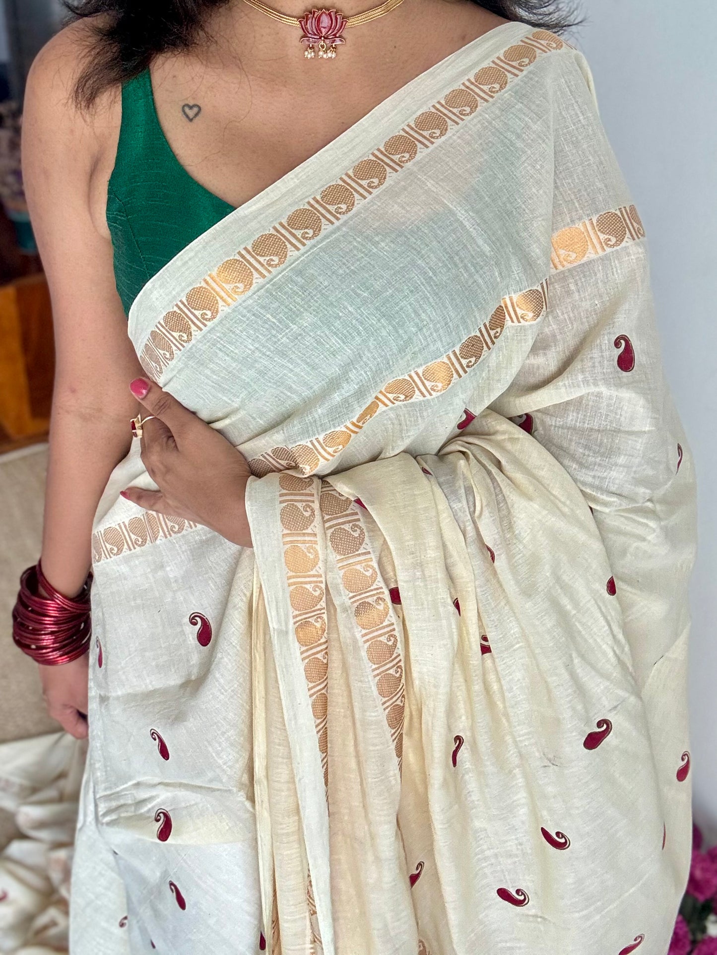 Ivory and Gold with paisley motif block printed buttas, zari border, soft Madurai cotton - YCON25MC268