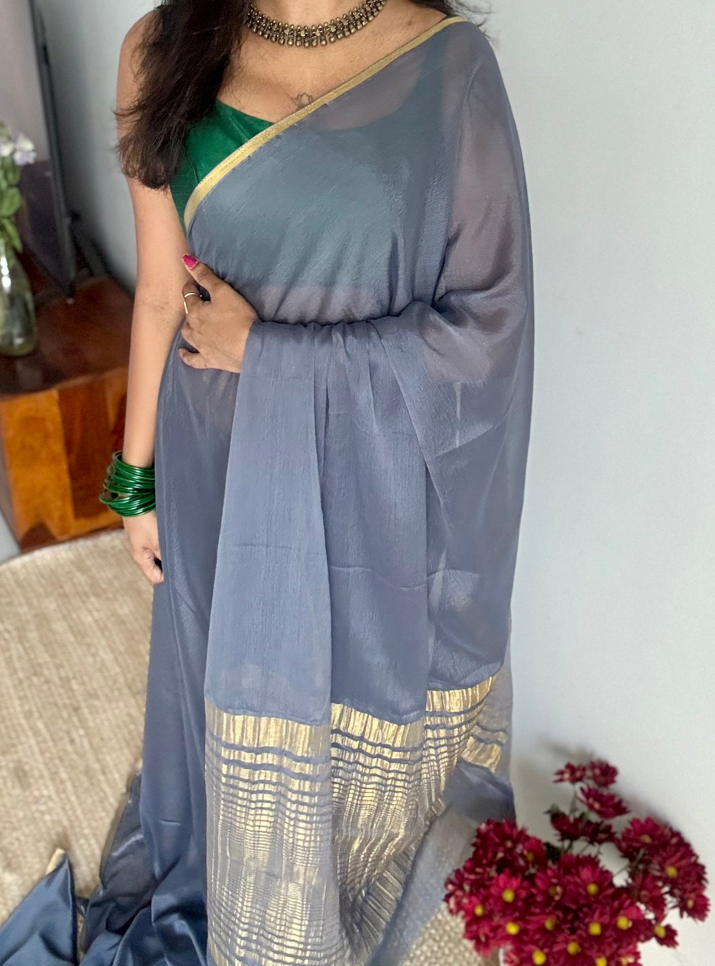 Grey chiffon with thin gold zari border - YCDESE23