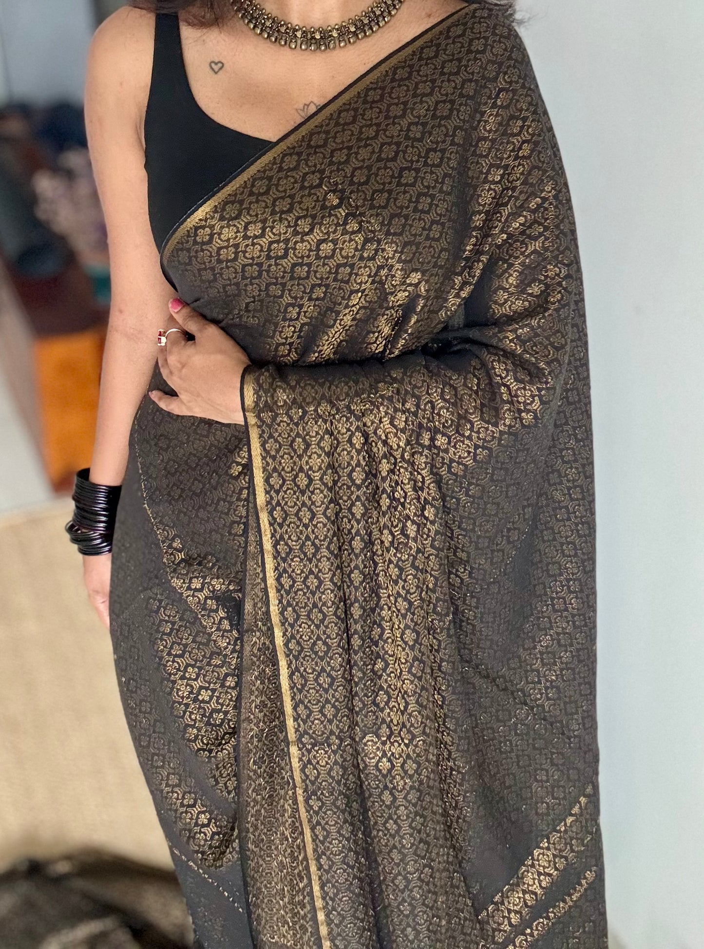 Black and gold brocade pattern in mul - YCBCFEJUBM12