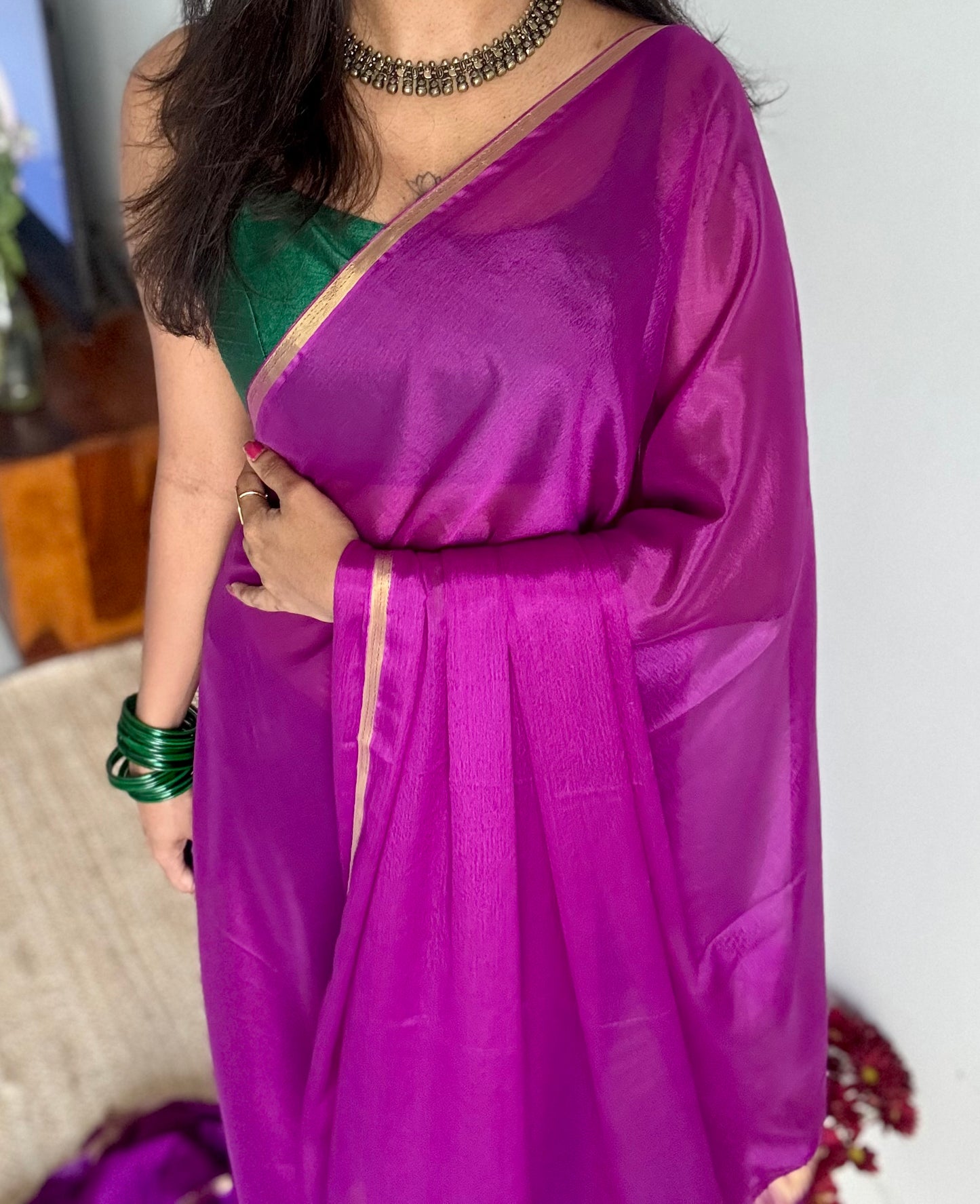 Purple chiffon with thin gold zari border - YCDESE21