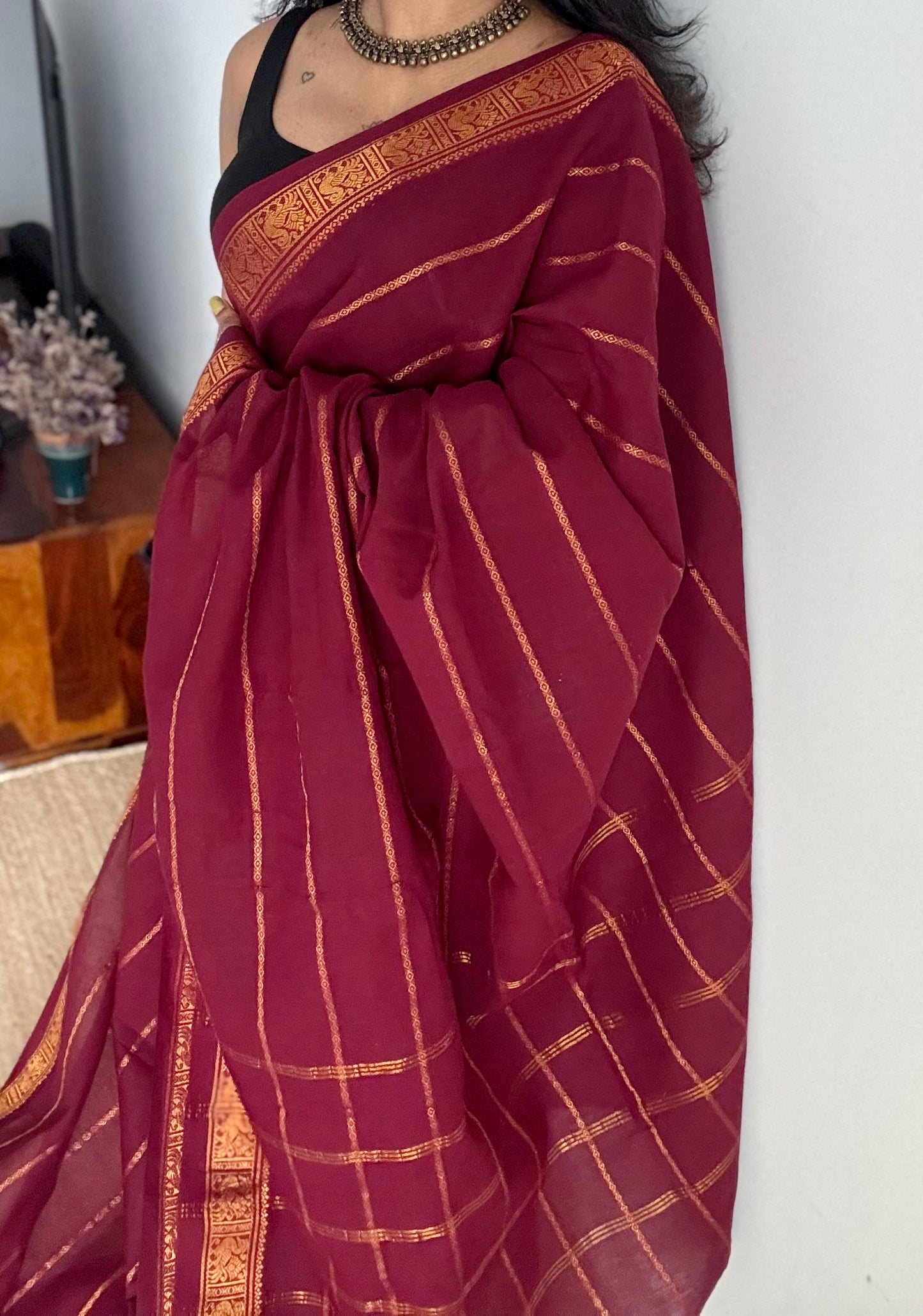 Maroon patterned veldhaari, kattuchayam dyed, madurai cotton - YCCOTNSEMS87