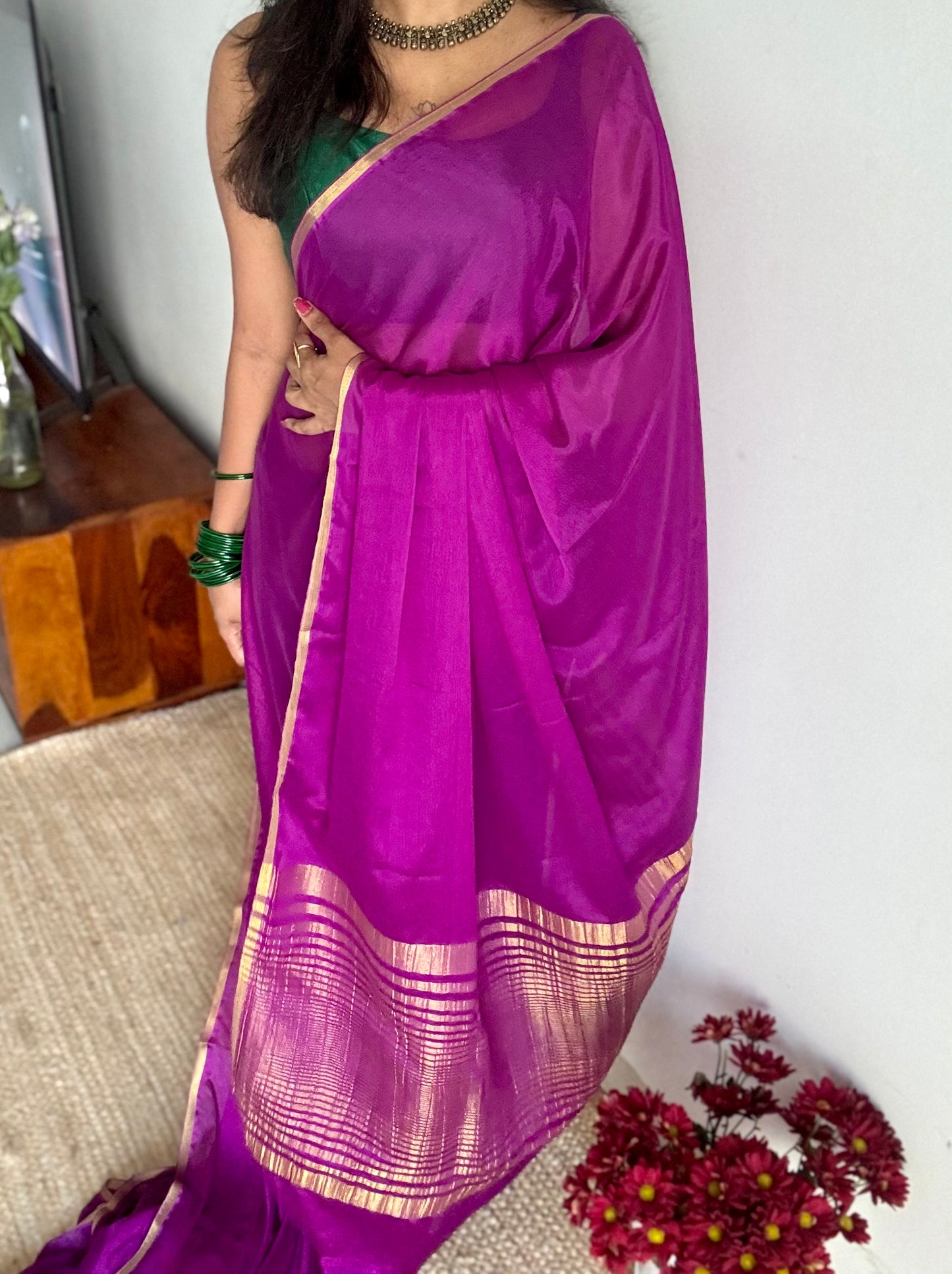 Purple chiffon with thin gold zari border - YCDESE21