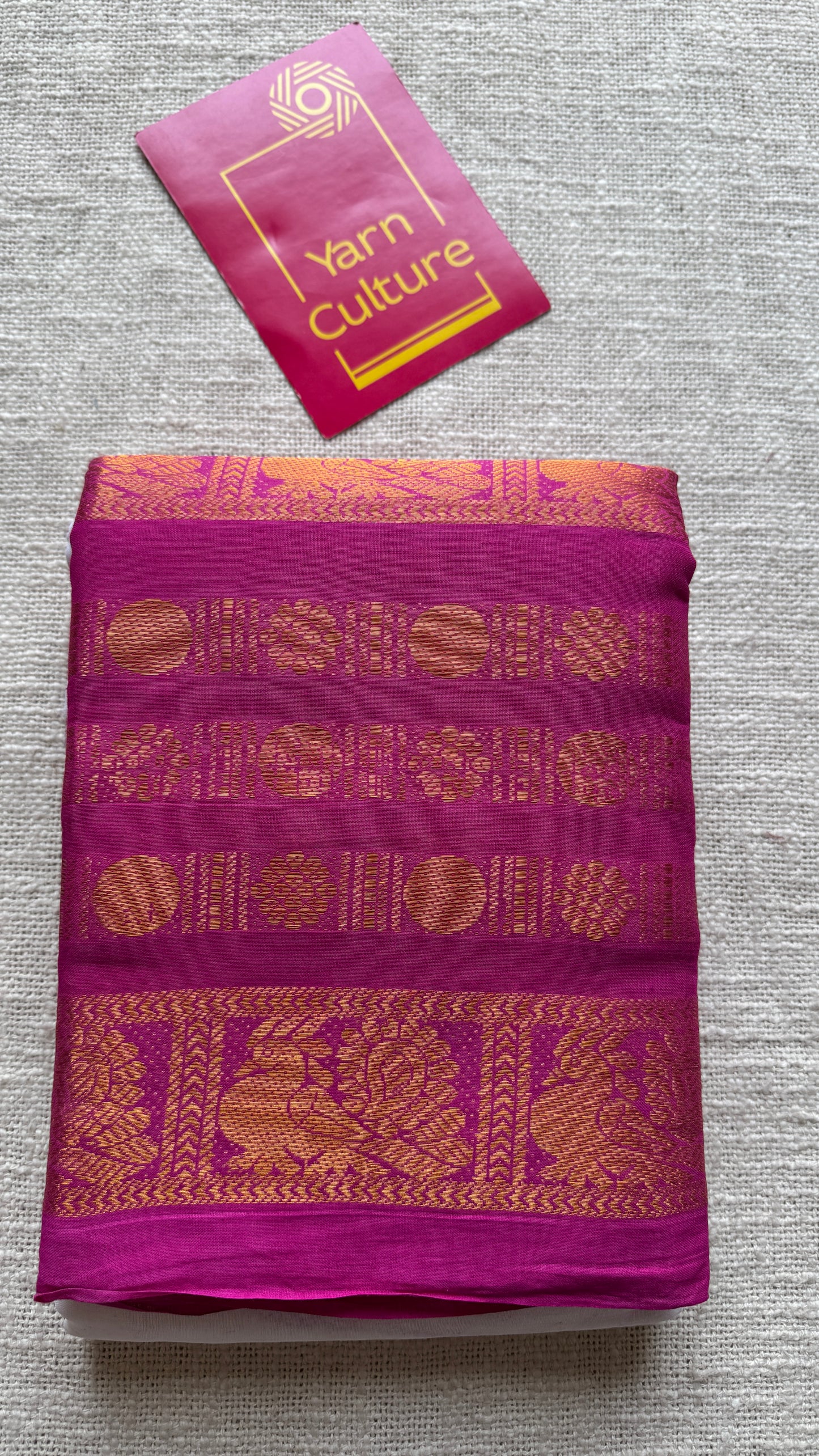 White and hot pink sungudi with rettai pettu wide border