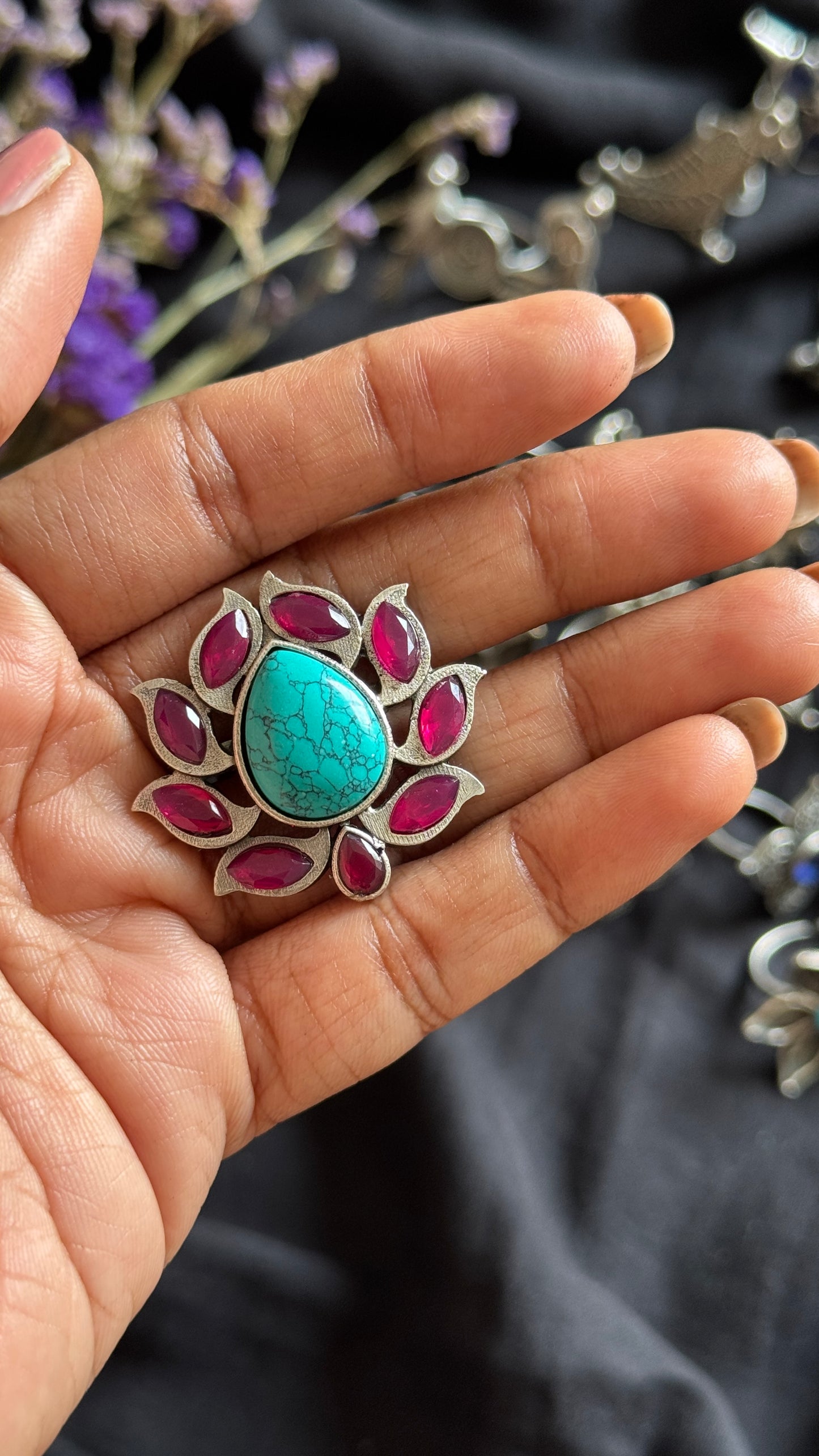 Adjustable lotus ring - turquoise dark pink stones