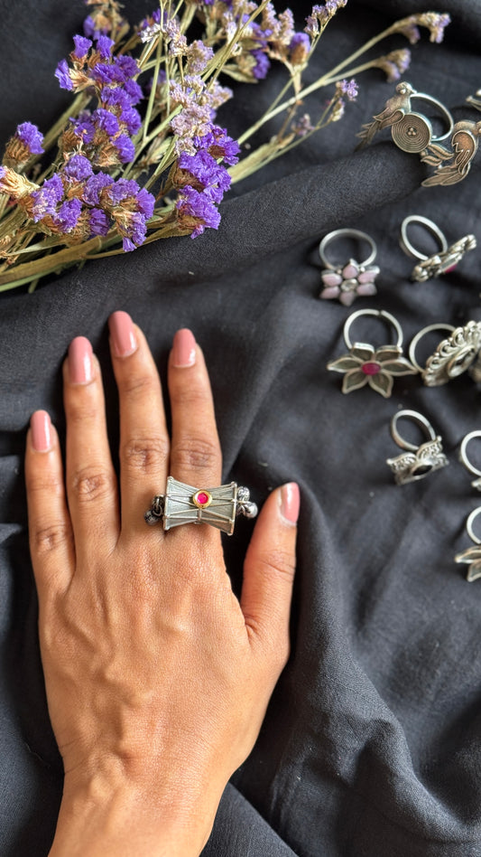 Adjustable ring - ghungroo at the sides