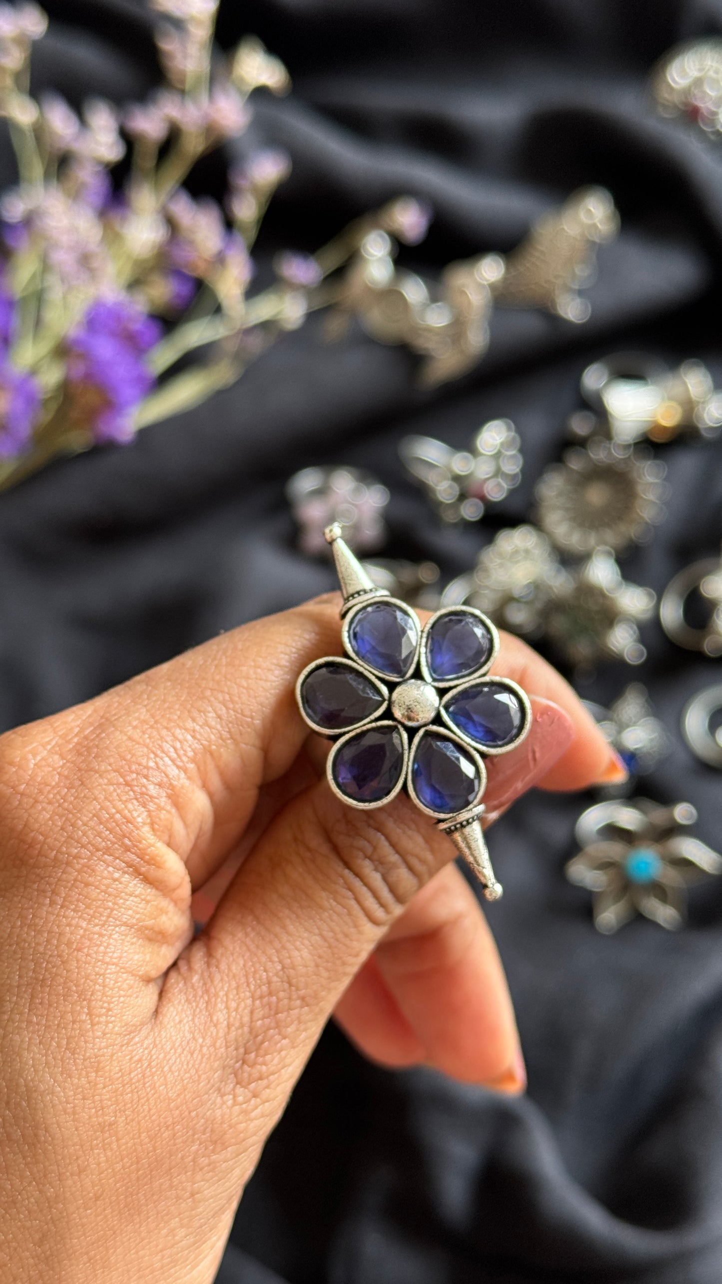 Adjustable floral ring - dark blue