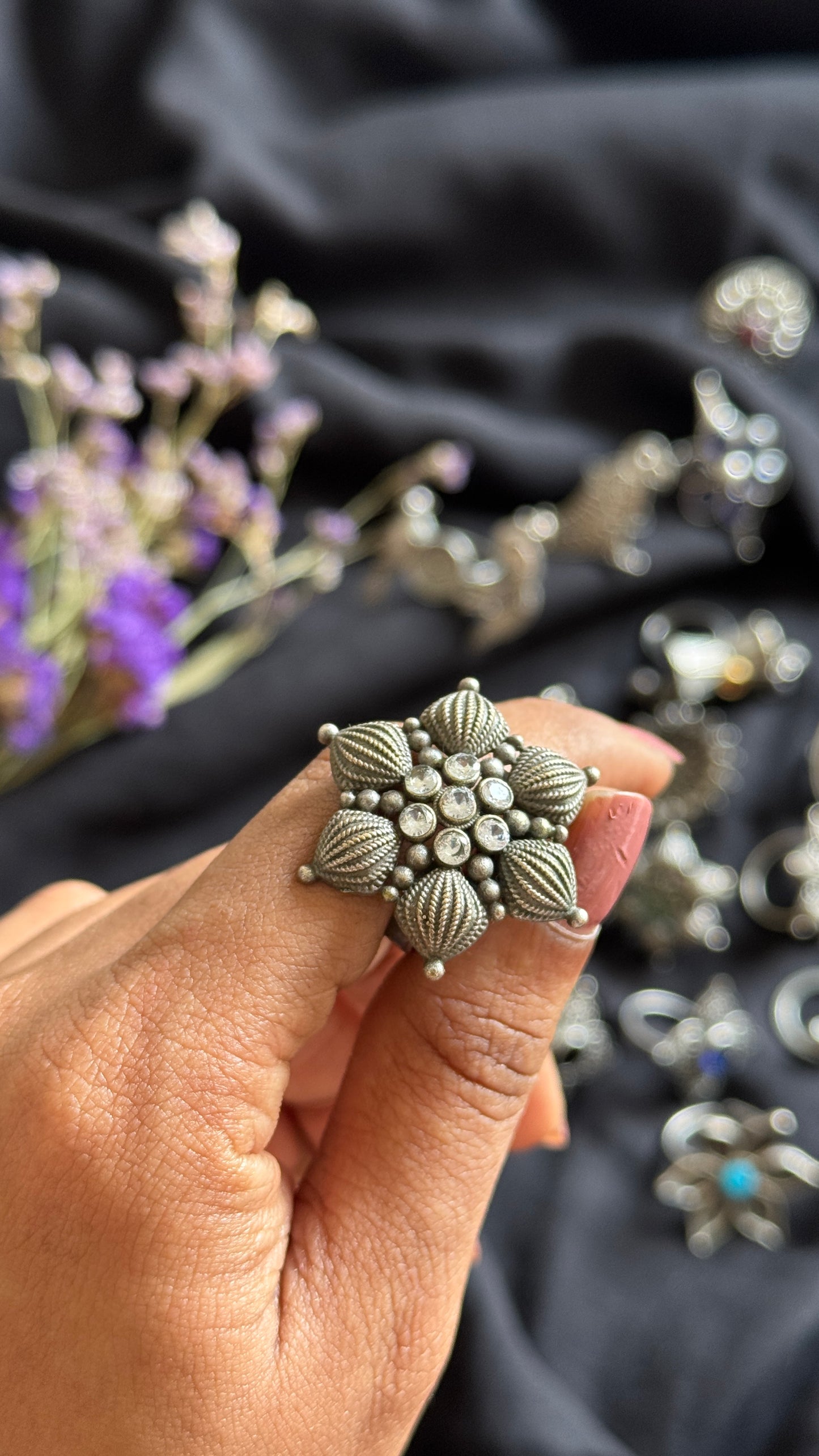Adjustable floral petal ring - white stones - YCOSFR105