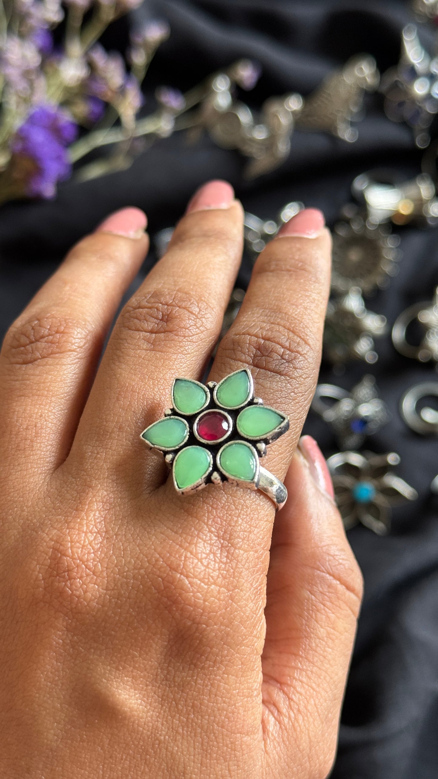 Adjustable floral ring - mint green & red stone