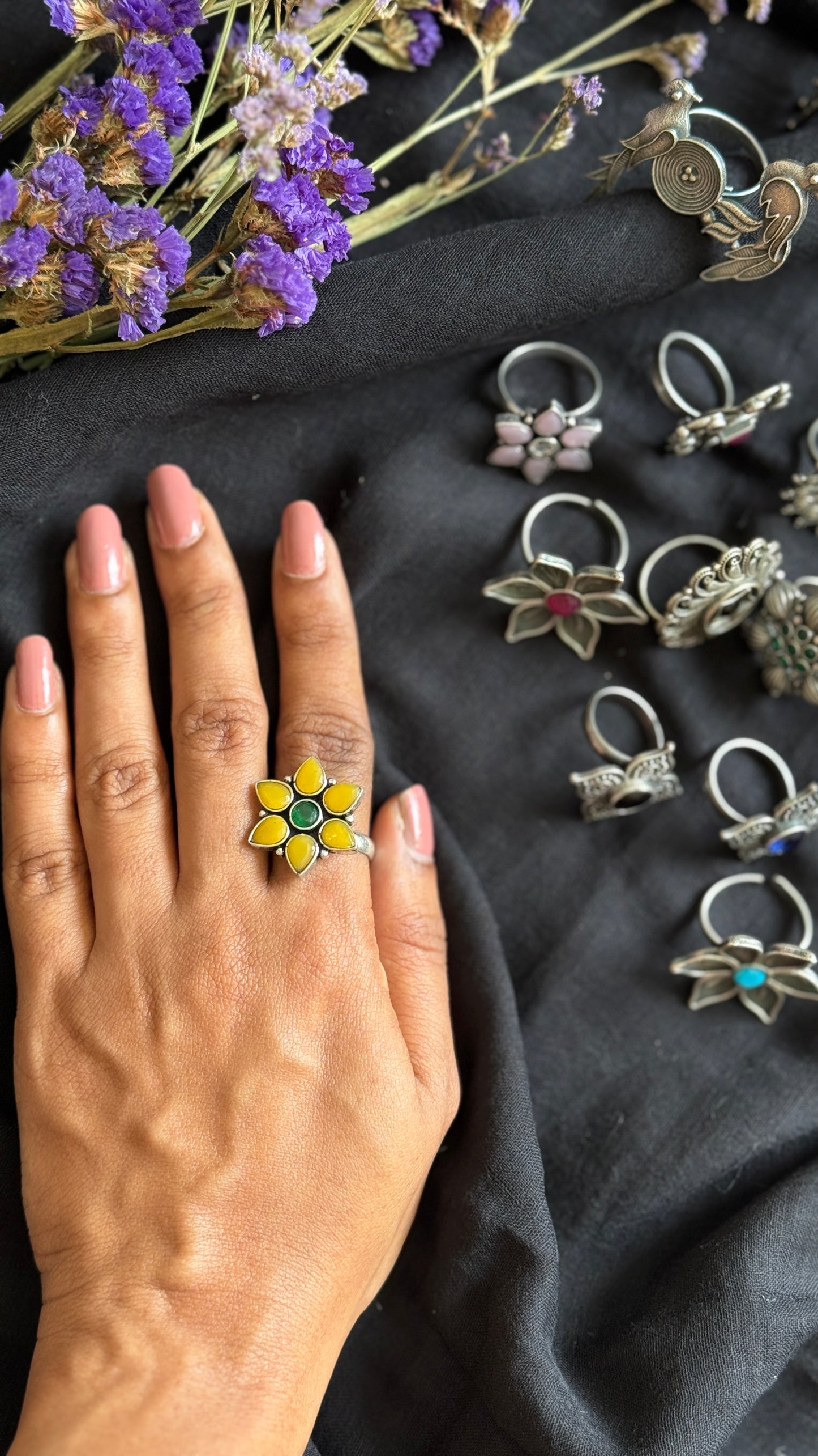 Adjustable floral ring - yellow stone