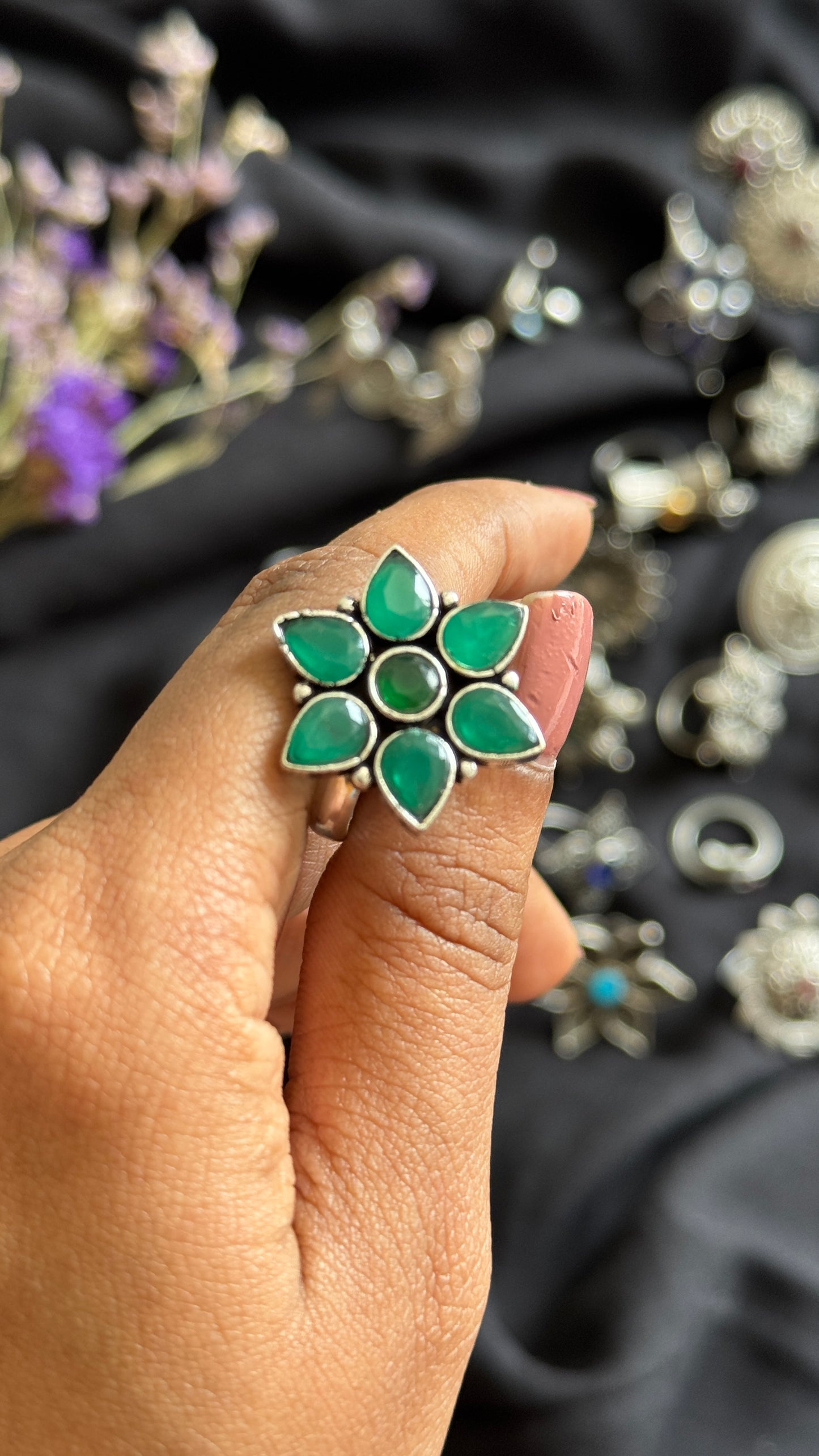 Adjustable floral ring - dark green