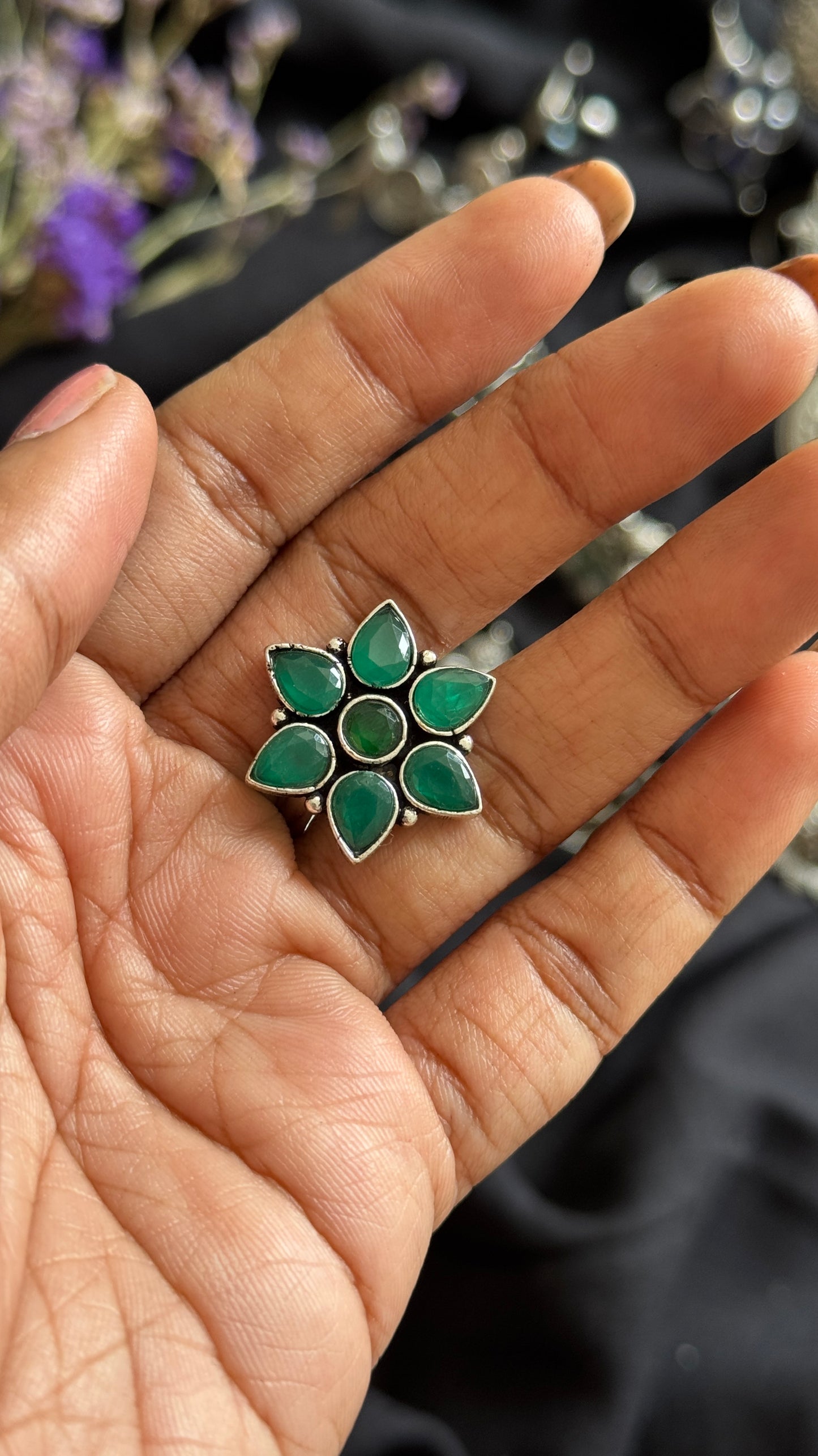 Adjustable floral ring - dark green