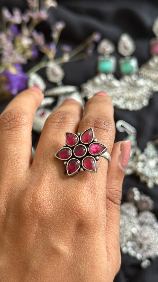 Adjustable floral ring - dark pink