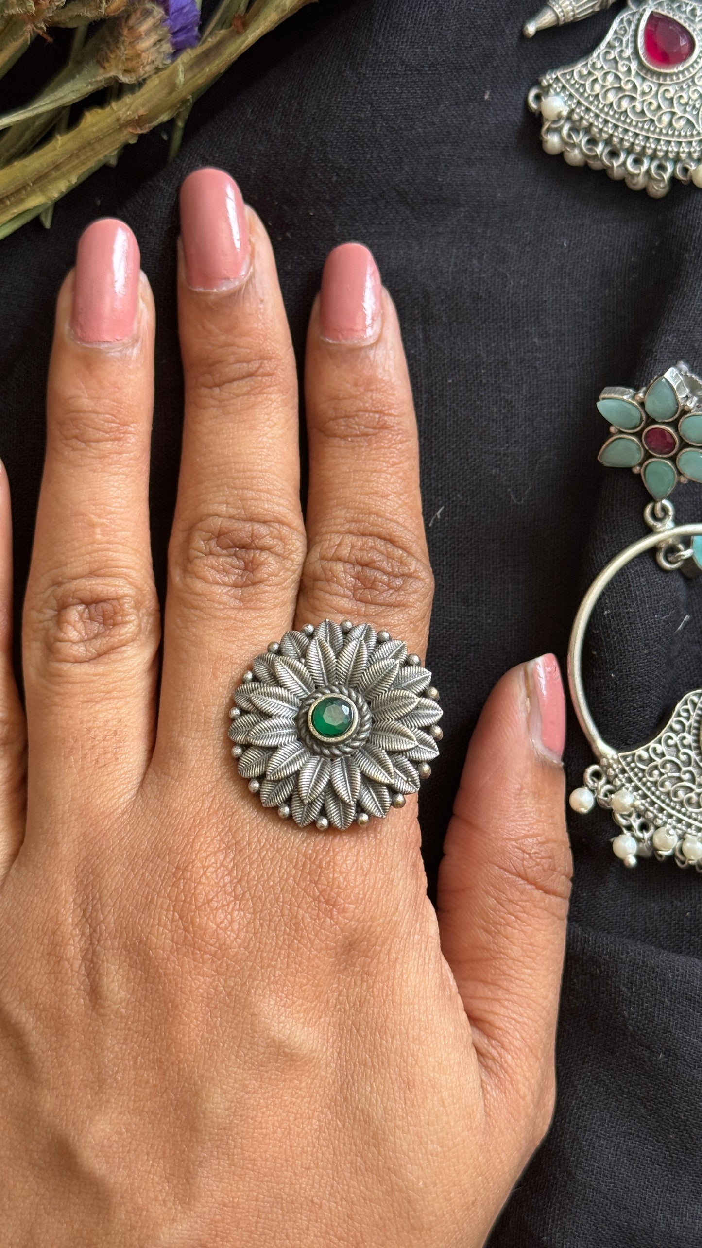 Adjustable floral ring - green stone