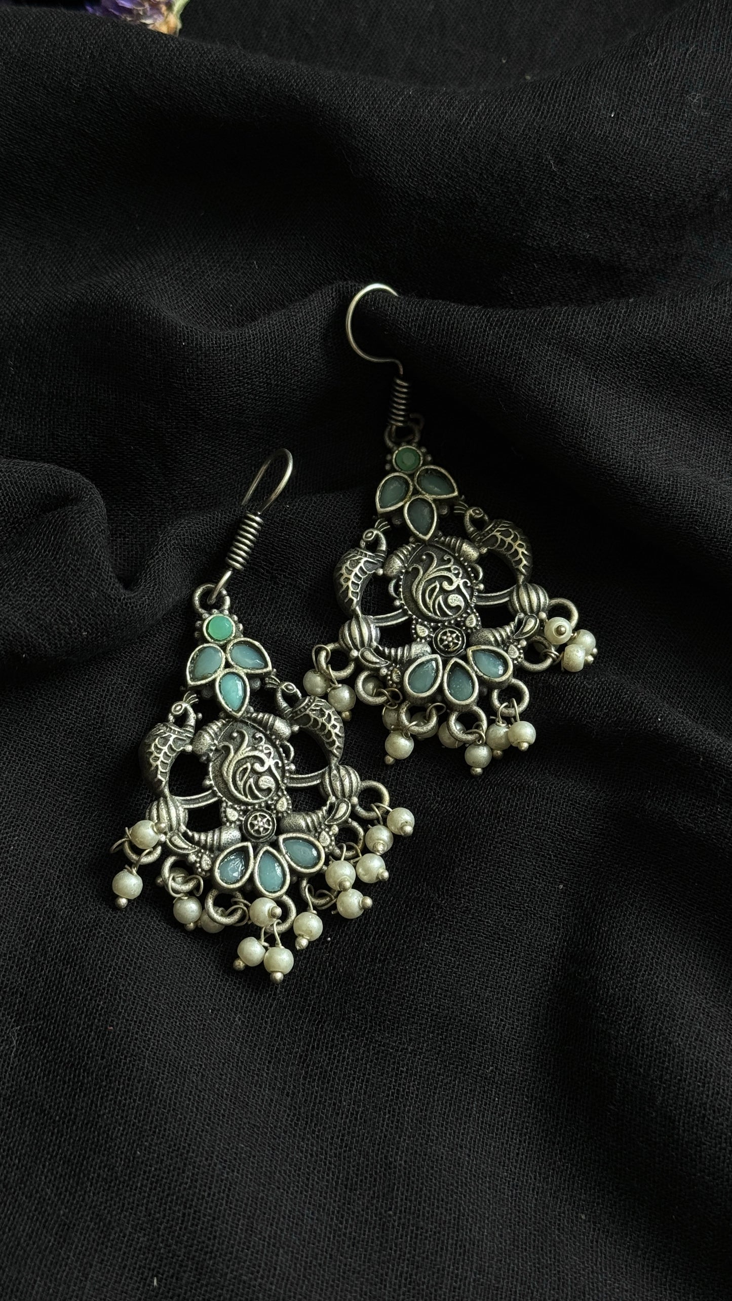 Hanging earrings - silver & mint