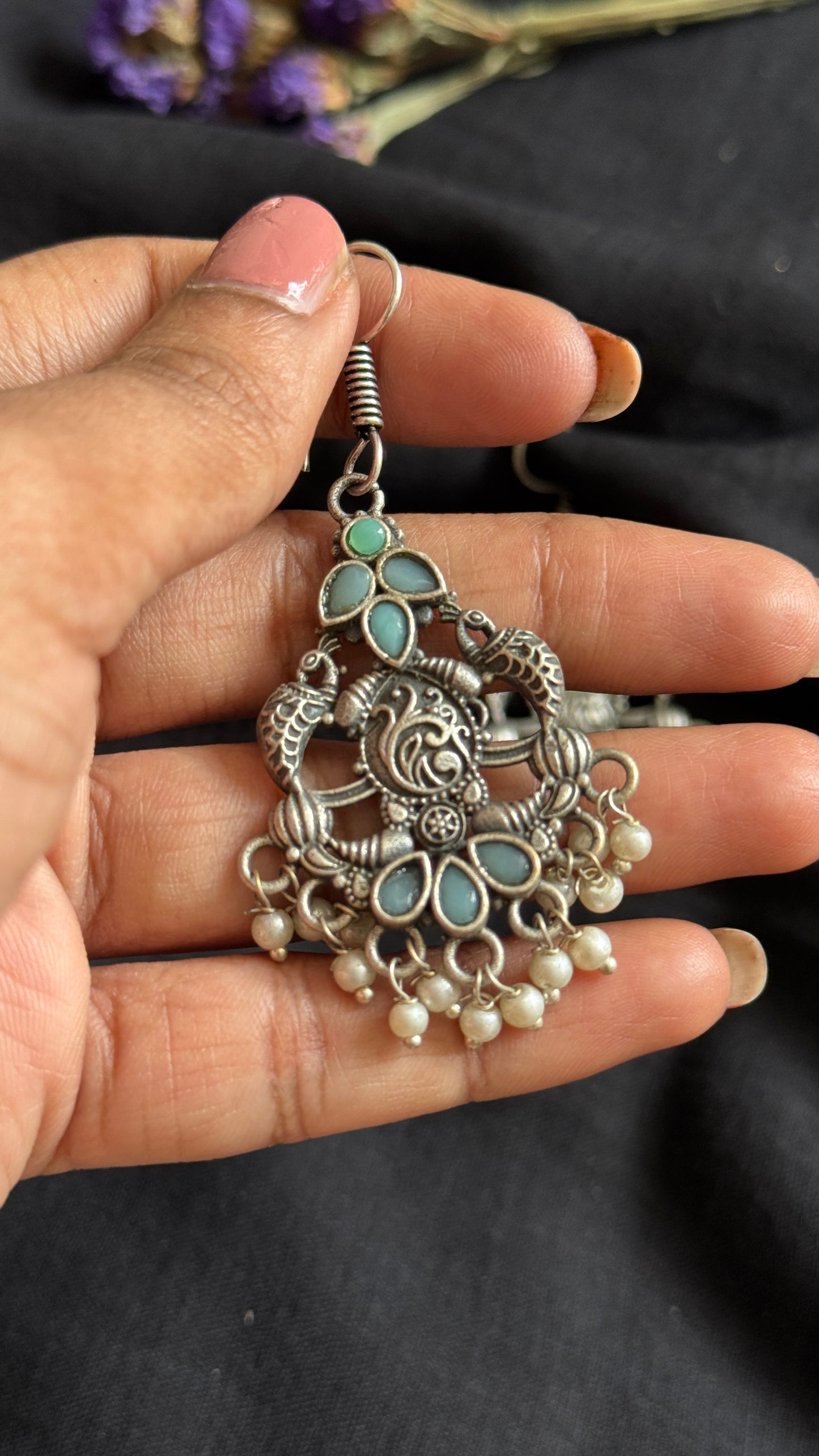 Hanging earrings - silver & mint