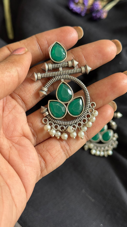 Dangler earrings - silver & dark green - YCOSED08