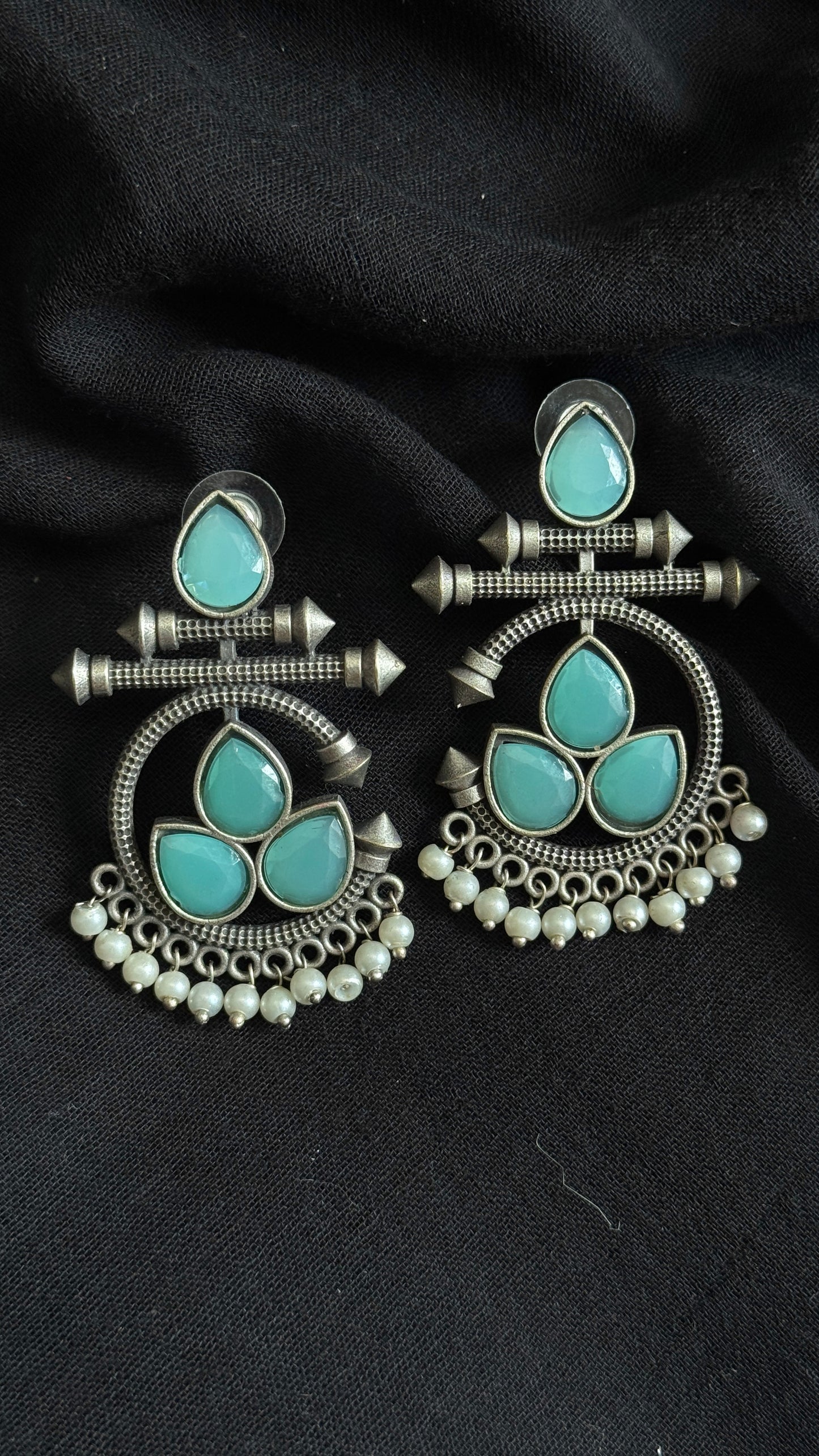 Dangler earrings - silver & mint green