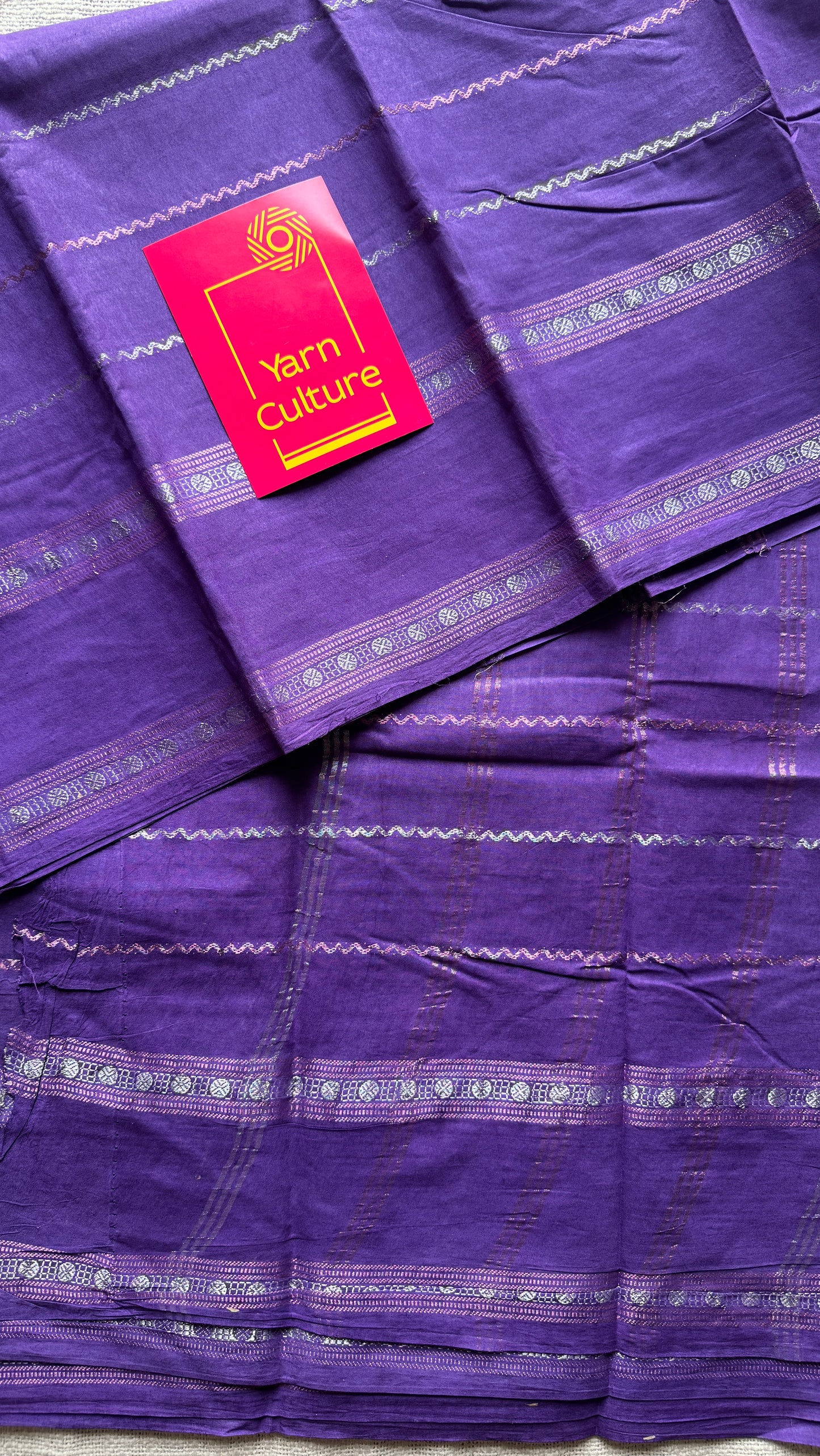 Violet veldhaari and patterned silver zari sungudi