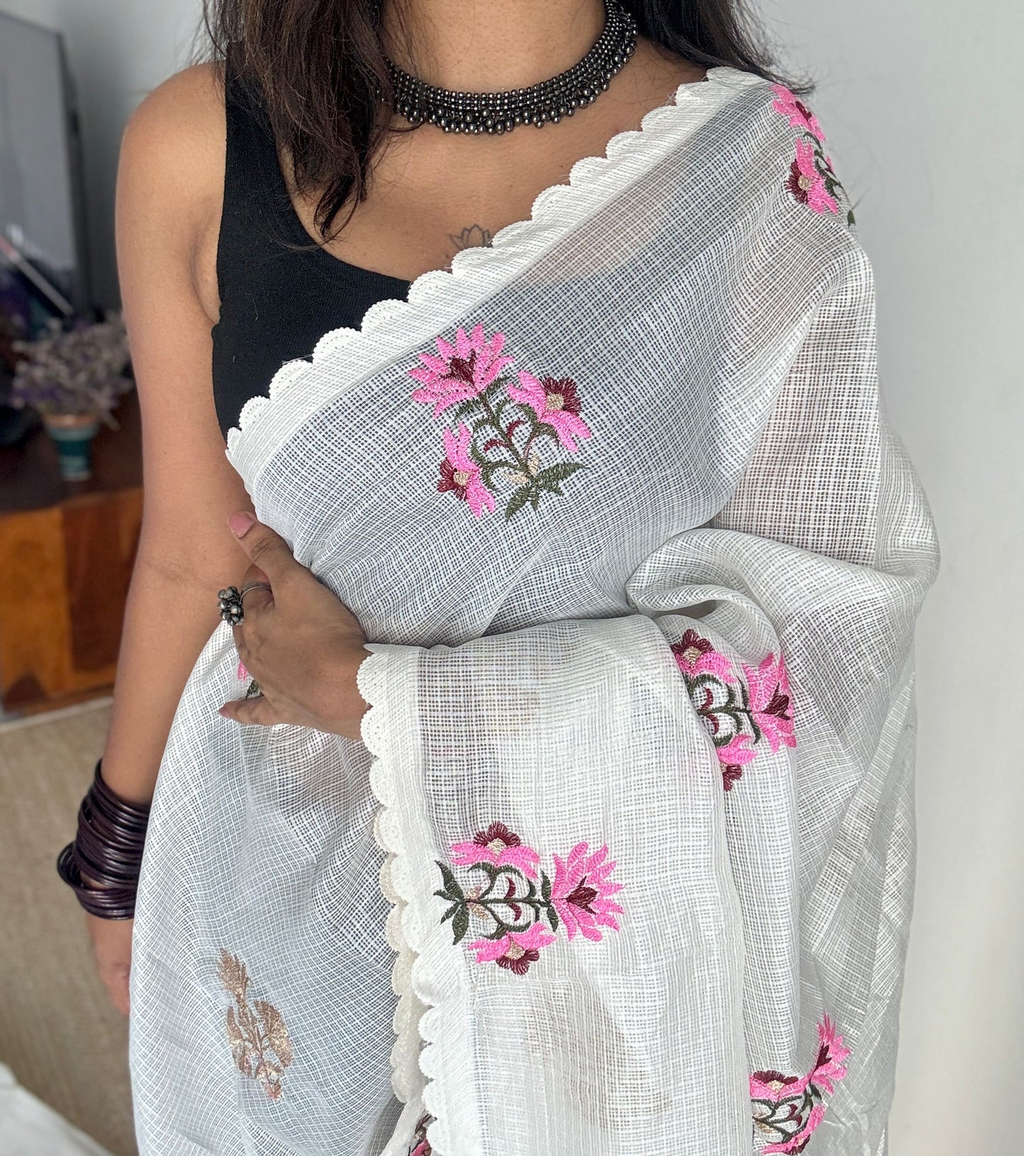 Ivory Rose - Kota with embroidery and scallop borders