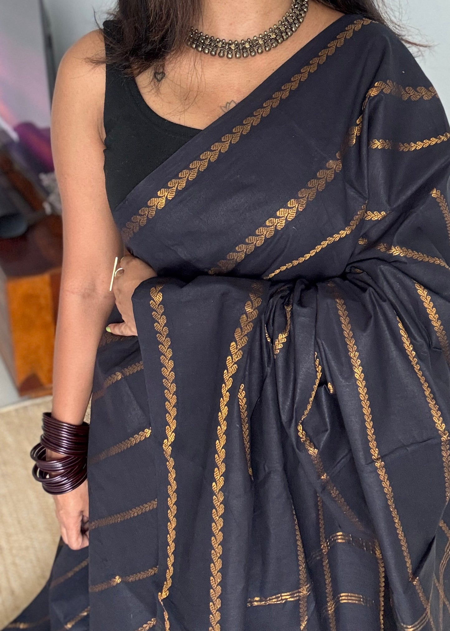 Black veldhaari and patterned sungudi