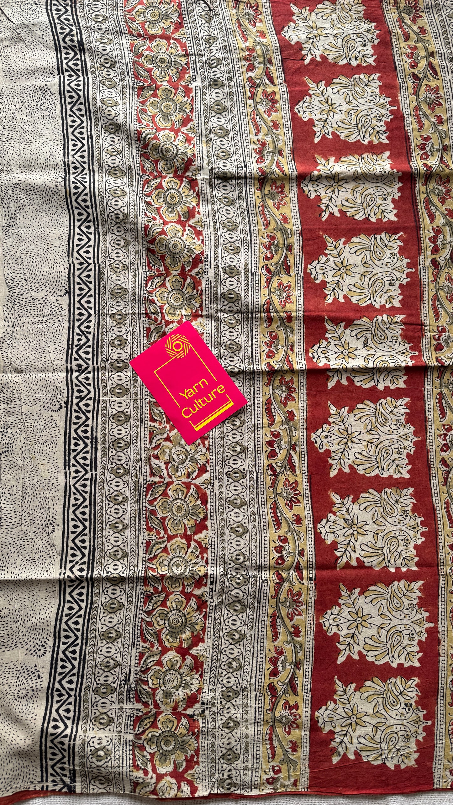Cream kalamkari, floral vines, floral motif pallu