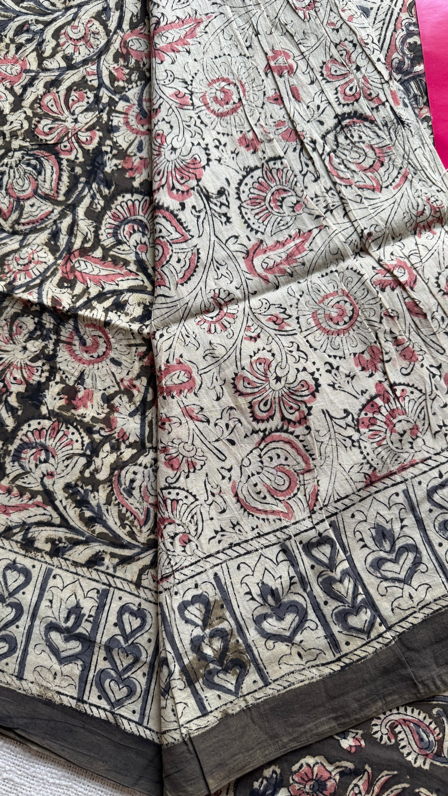 Olive green kalamkari, floral vines, floral motif pallu