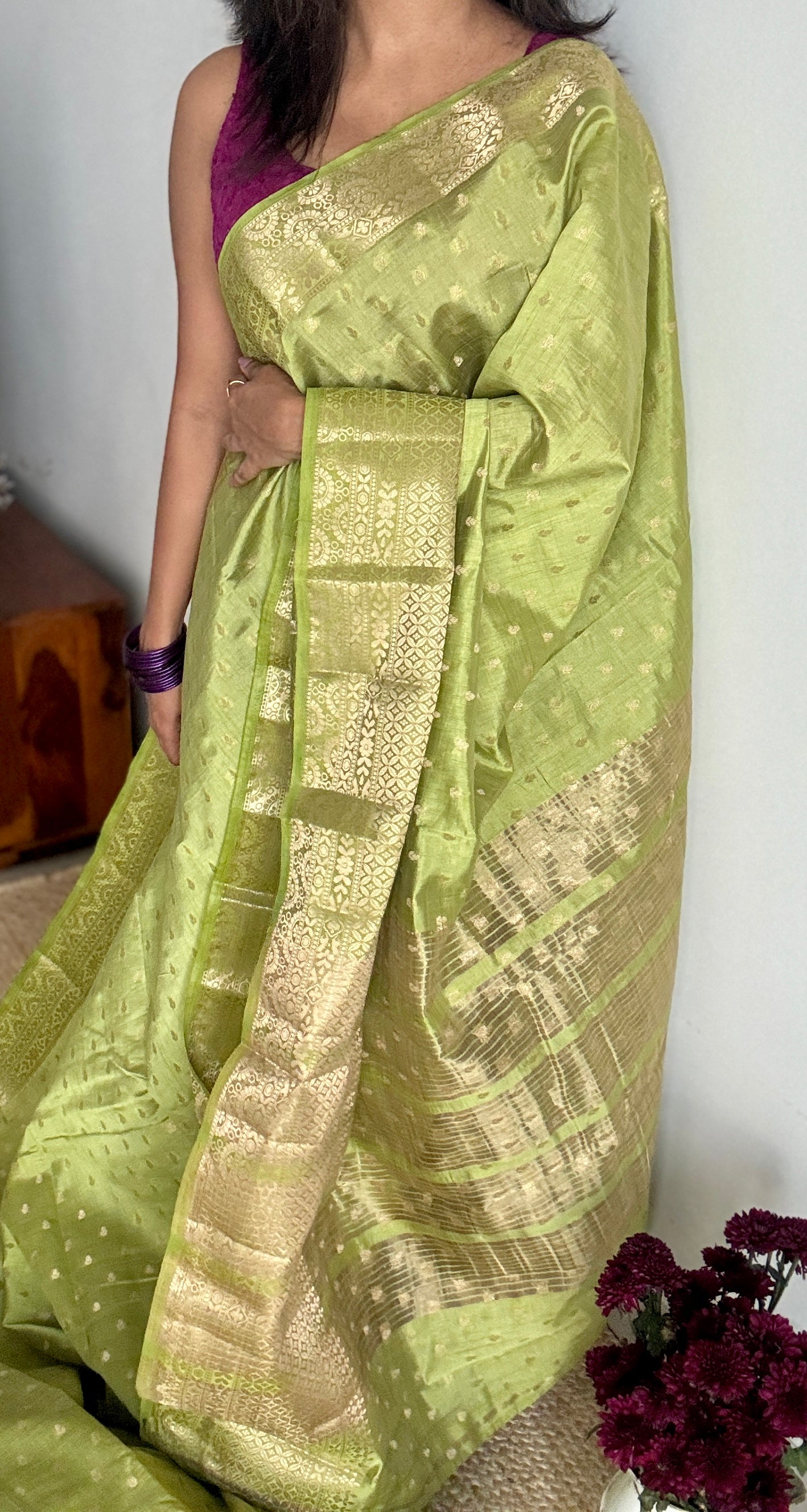 Light Green with antique gold zari - Semi Raw Silk - YCRT04