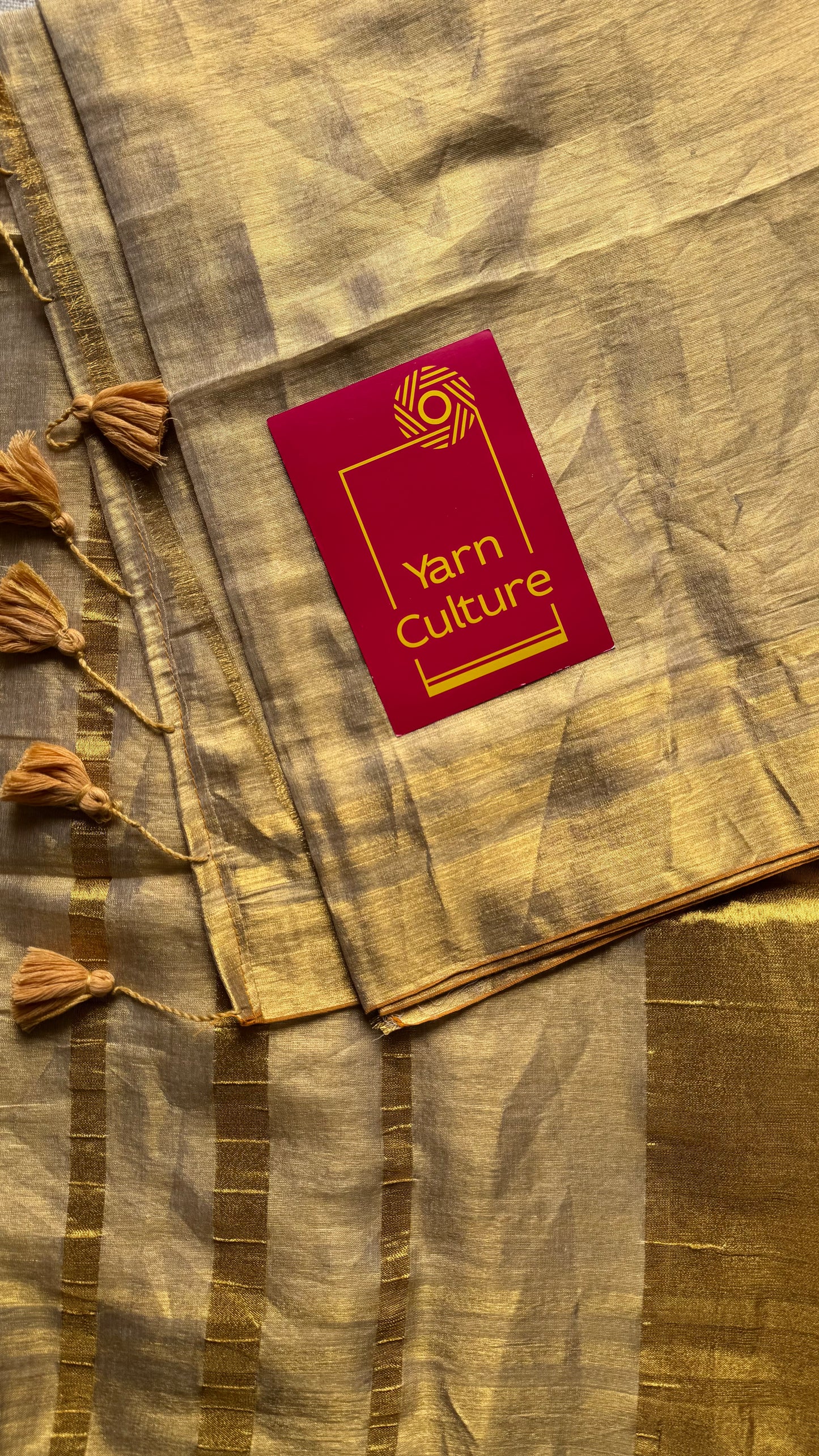 Gold tones in tissue linen - YCON25BCTL55