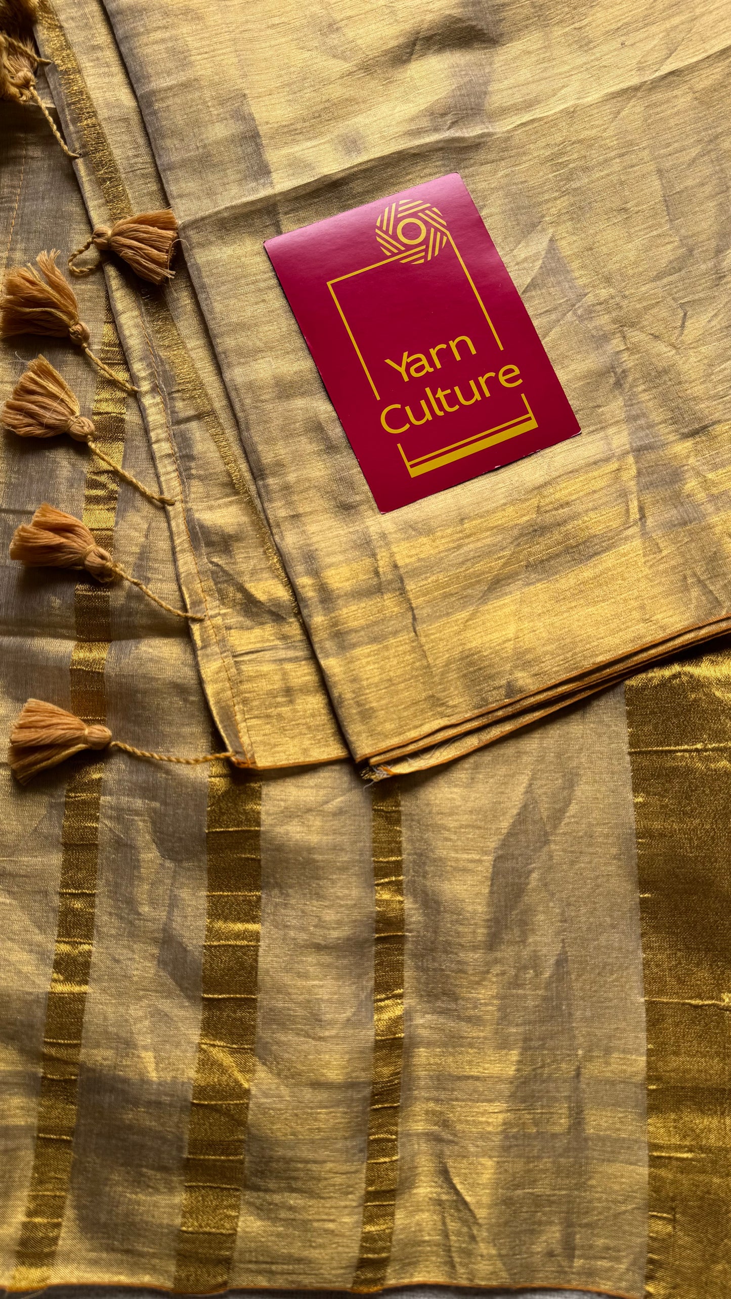 Gold tones in tissue linen - YCON25BCTL55