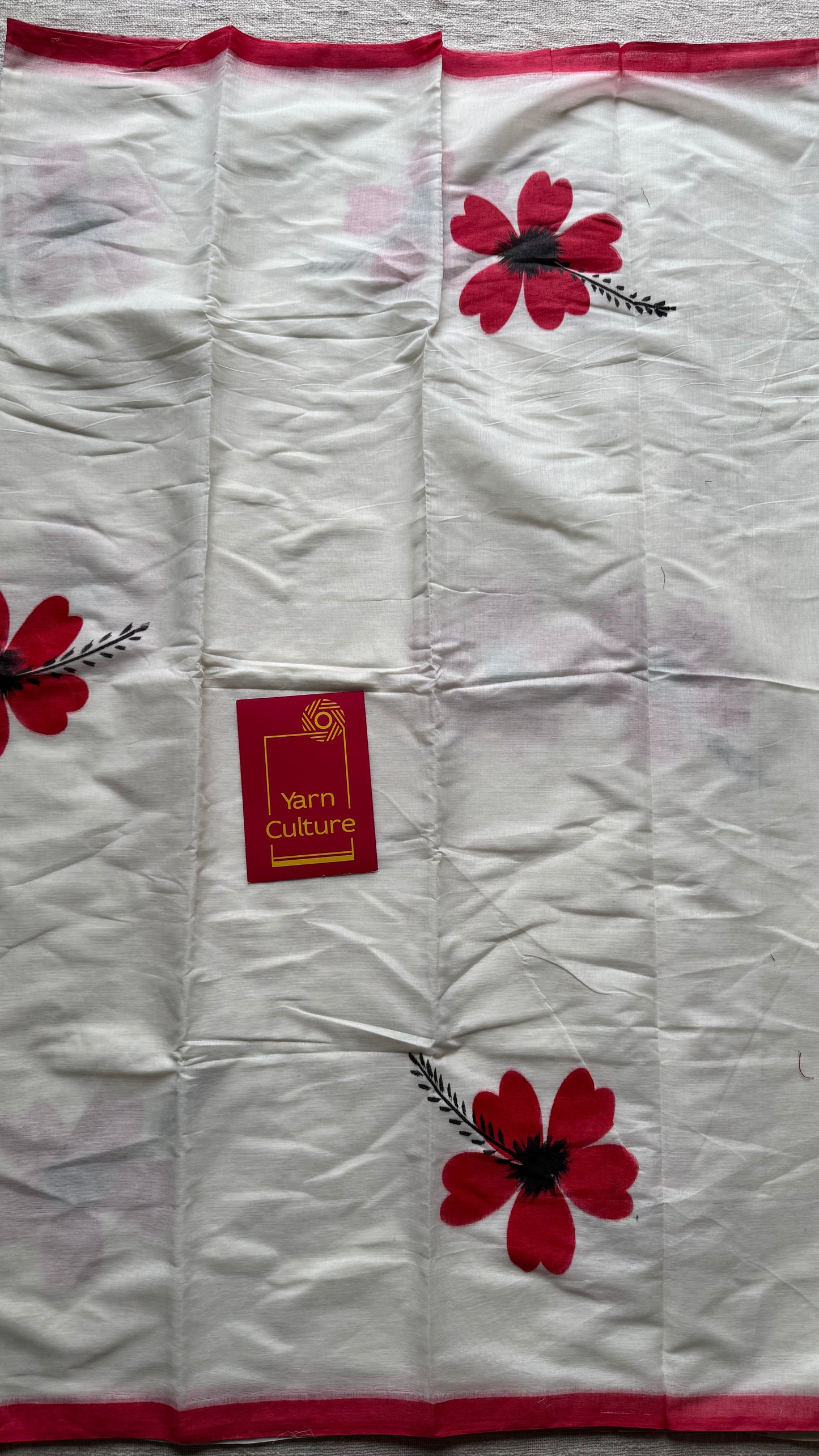 Ivory soft cotton with painted hibiscus flowers in red - YCON25BCSC45