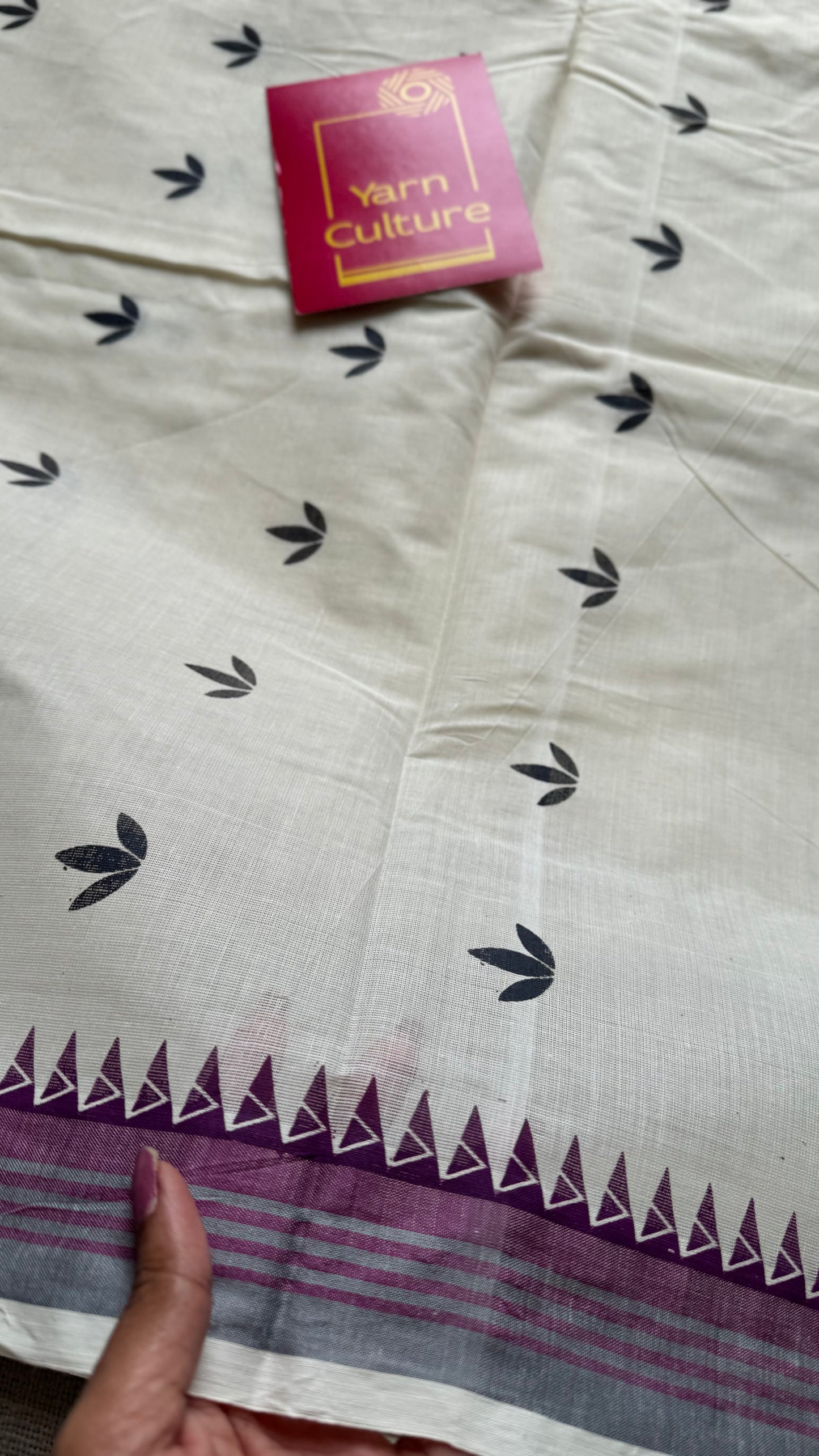 Ivory with purple border, floral pattern kerala cotton - YCON25KCP79